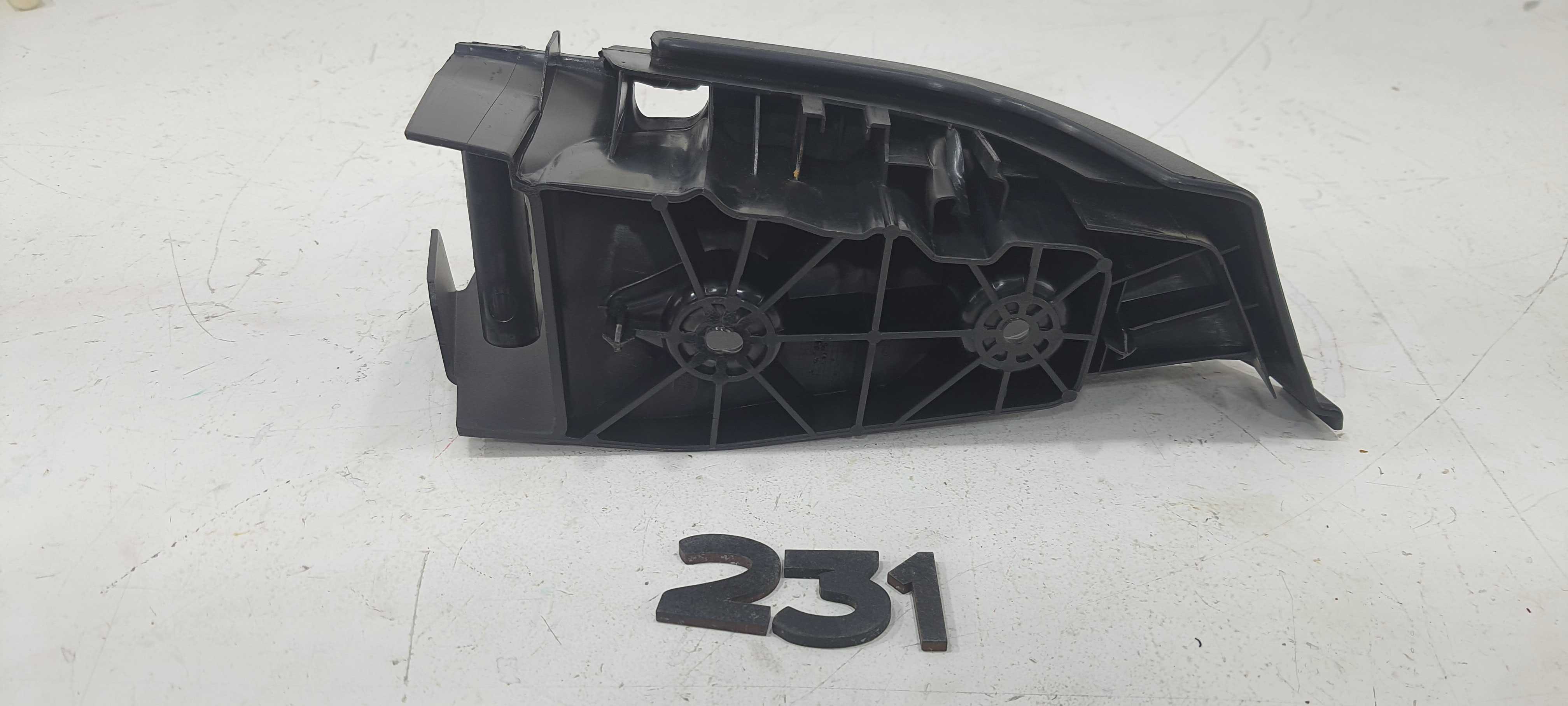 Acabamento Console Traseiro Esquerdo Evoque 2017 V2266 4