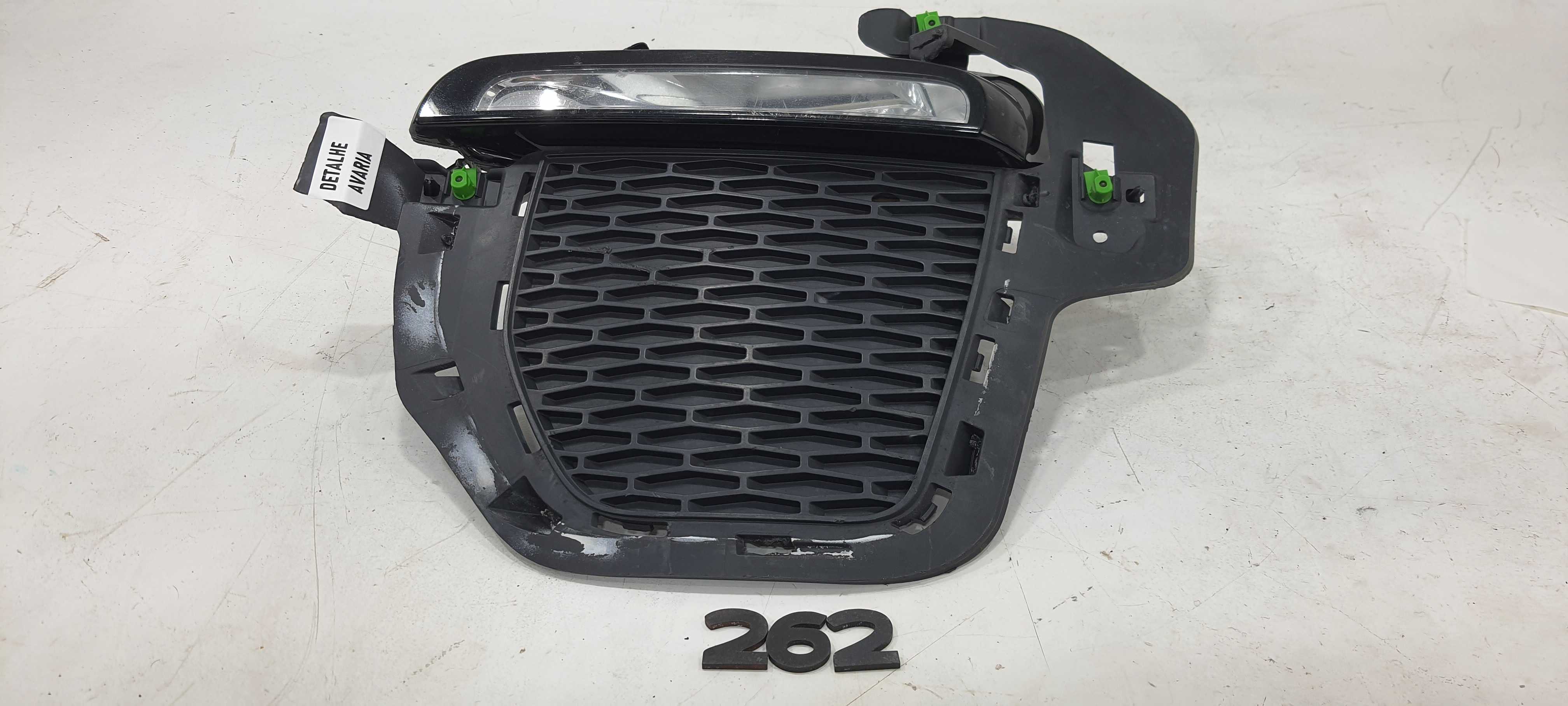 Farol Milha Com Grade Evoque Detalhe 2017 V2266 2