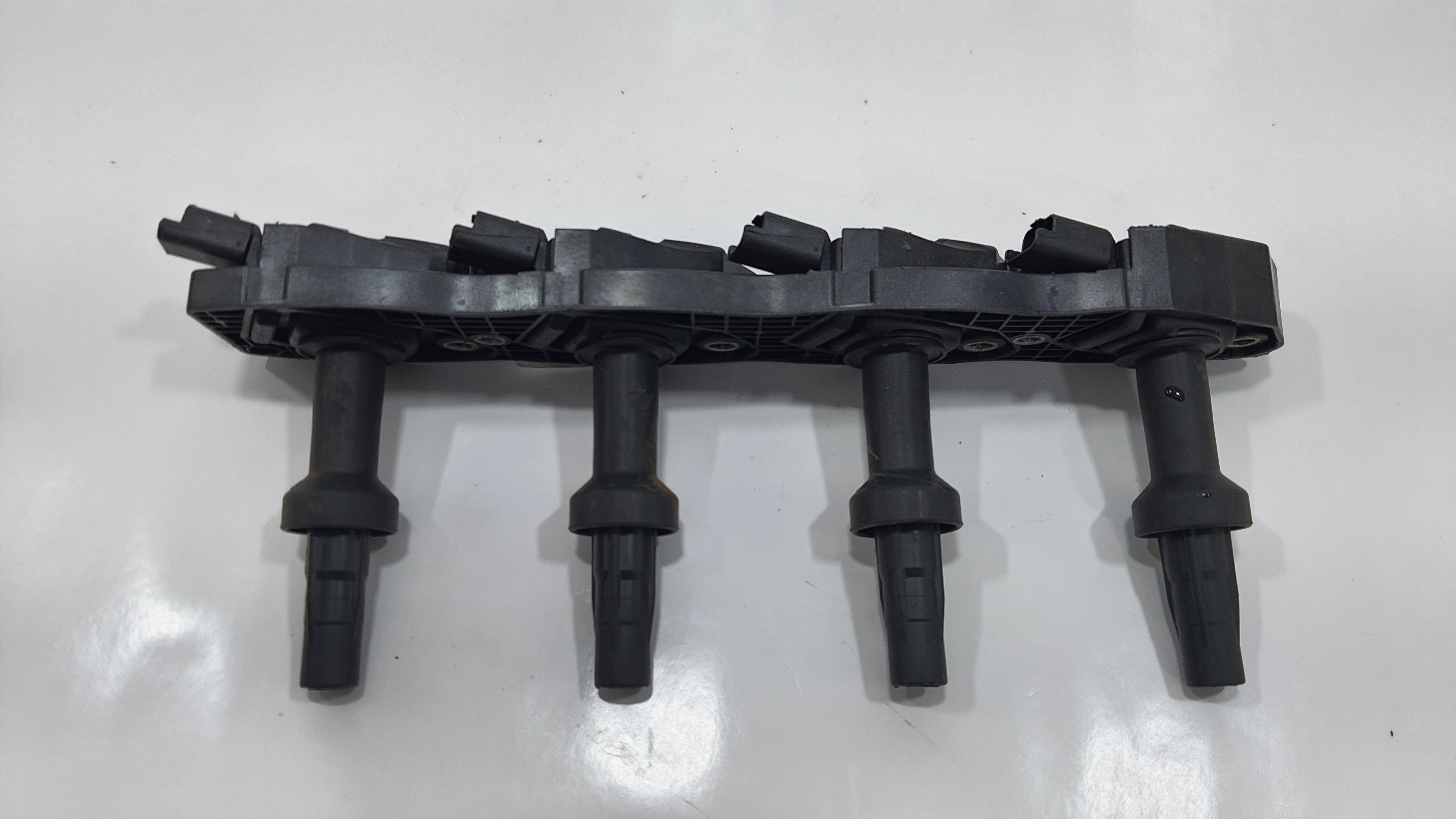 Bobina Ignição Peugeot 2008 1.6 16v 2022 V2252 5