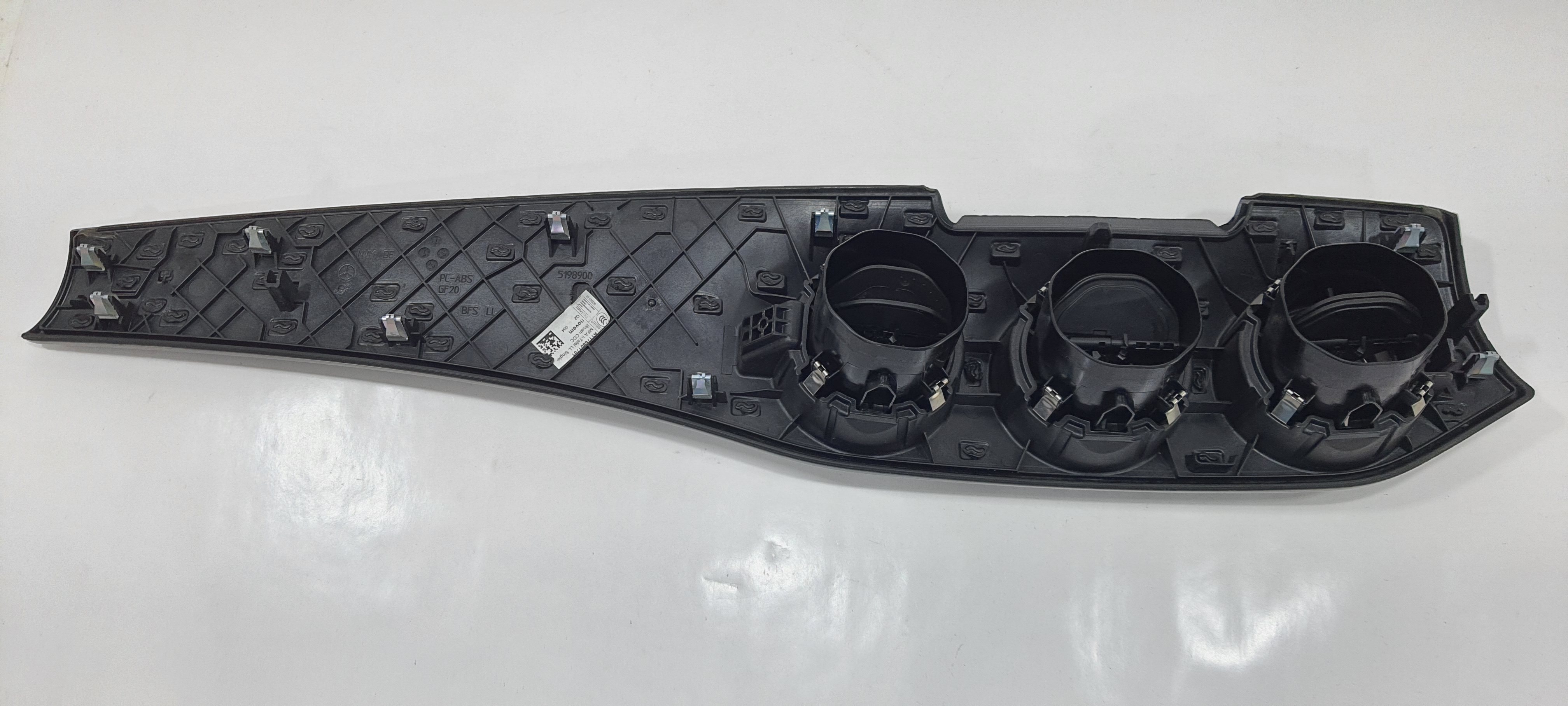 Moldura Painel Com Difusor Mercedes Gla 200 2018 V2268 5