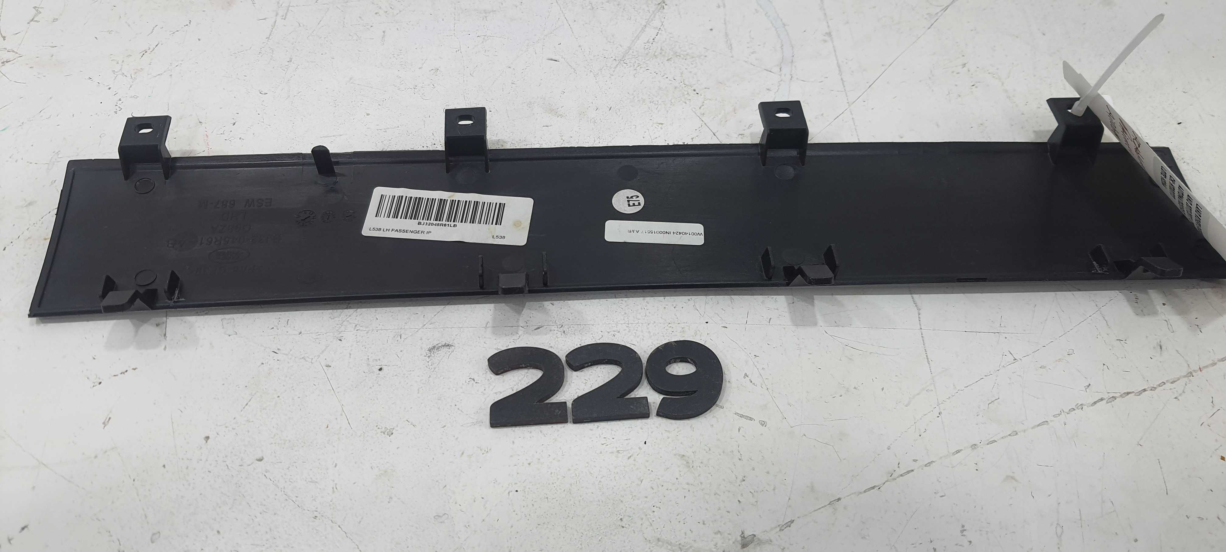 Acabamento Painel Land Rover Evoque 2017 V2266 3