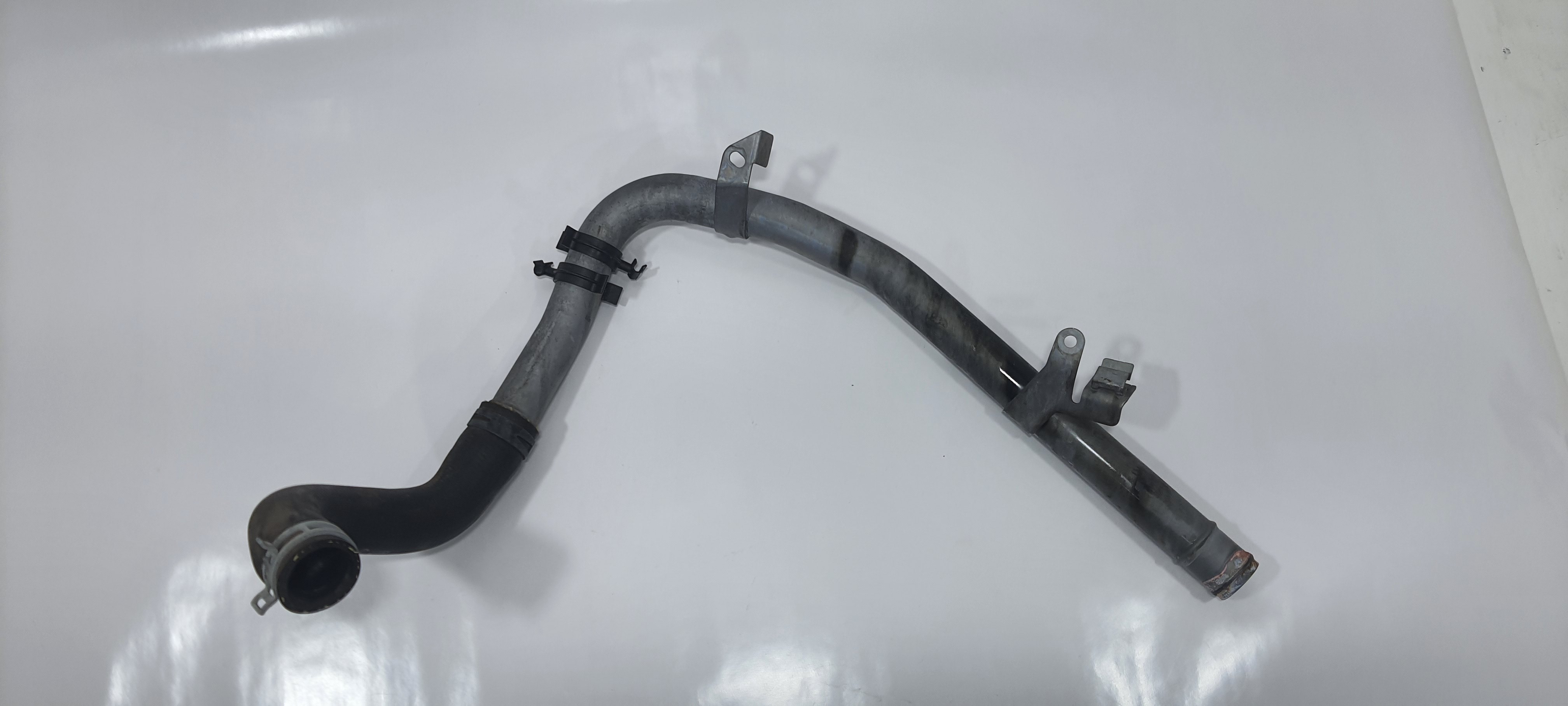 Cano Dágua Mercedes Gla 200 1.6 2018 V2268 5