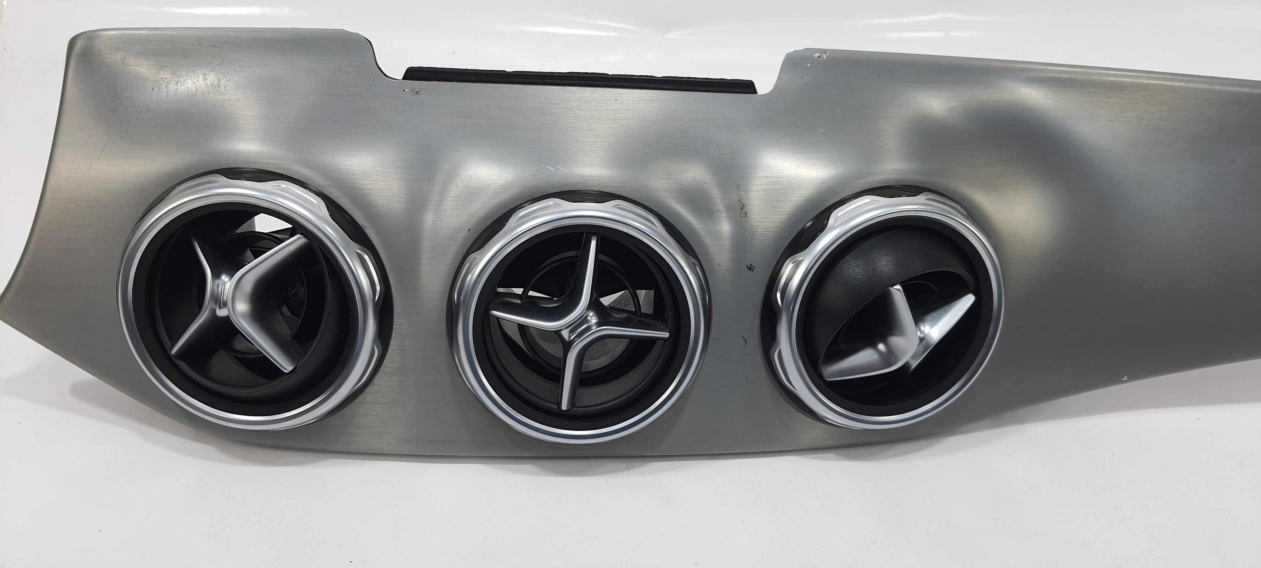 Moldura Painel Com Difusor Mercedes Gla 200 2018 V2268 4
