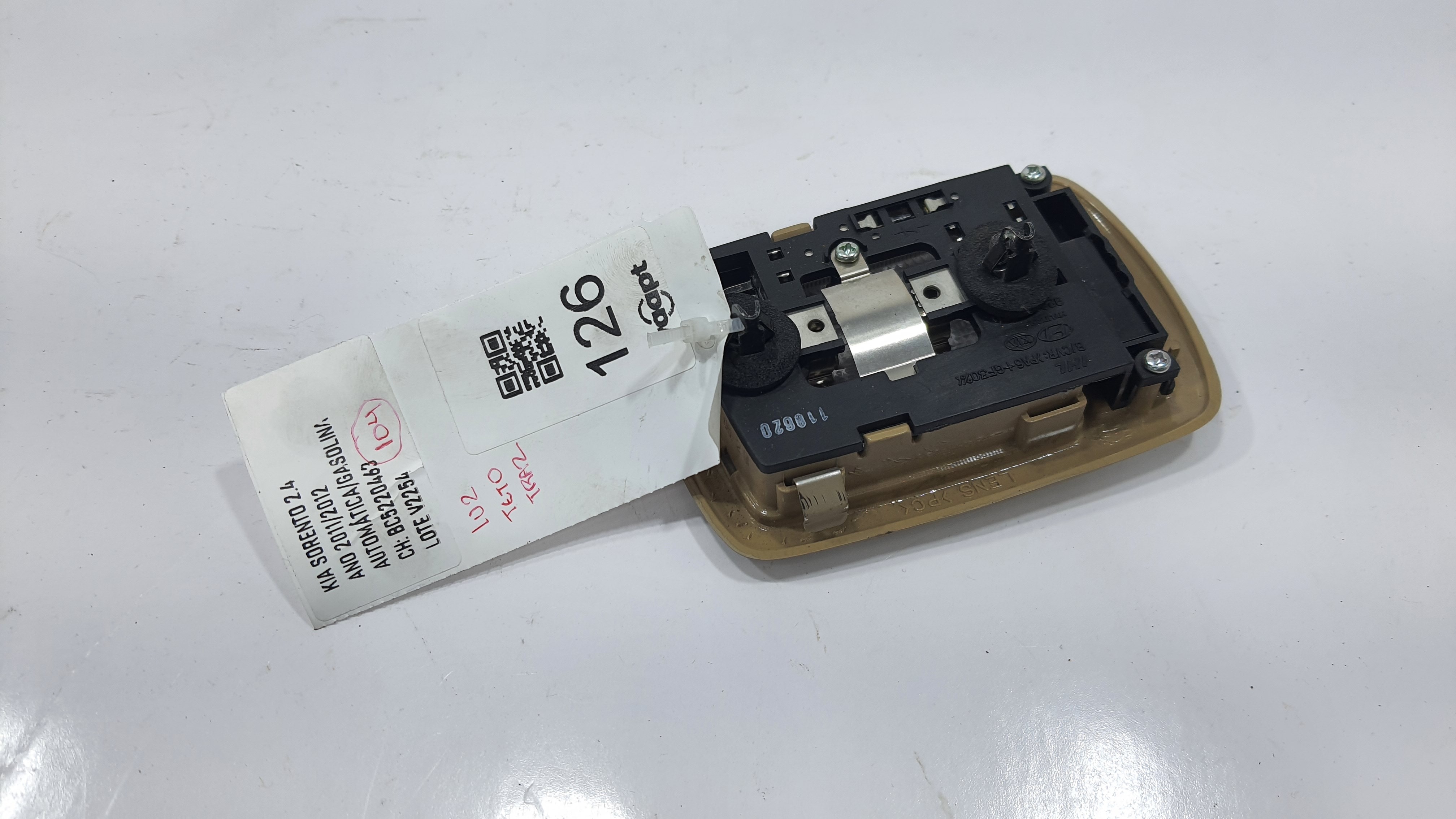 Luz De Teto Traseira Kia Sorento 2.4 Ano 2012 V2254 3