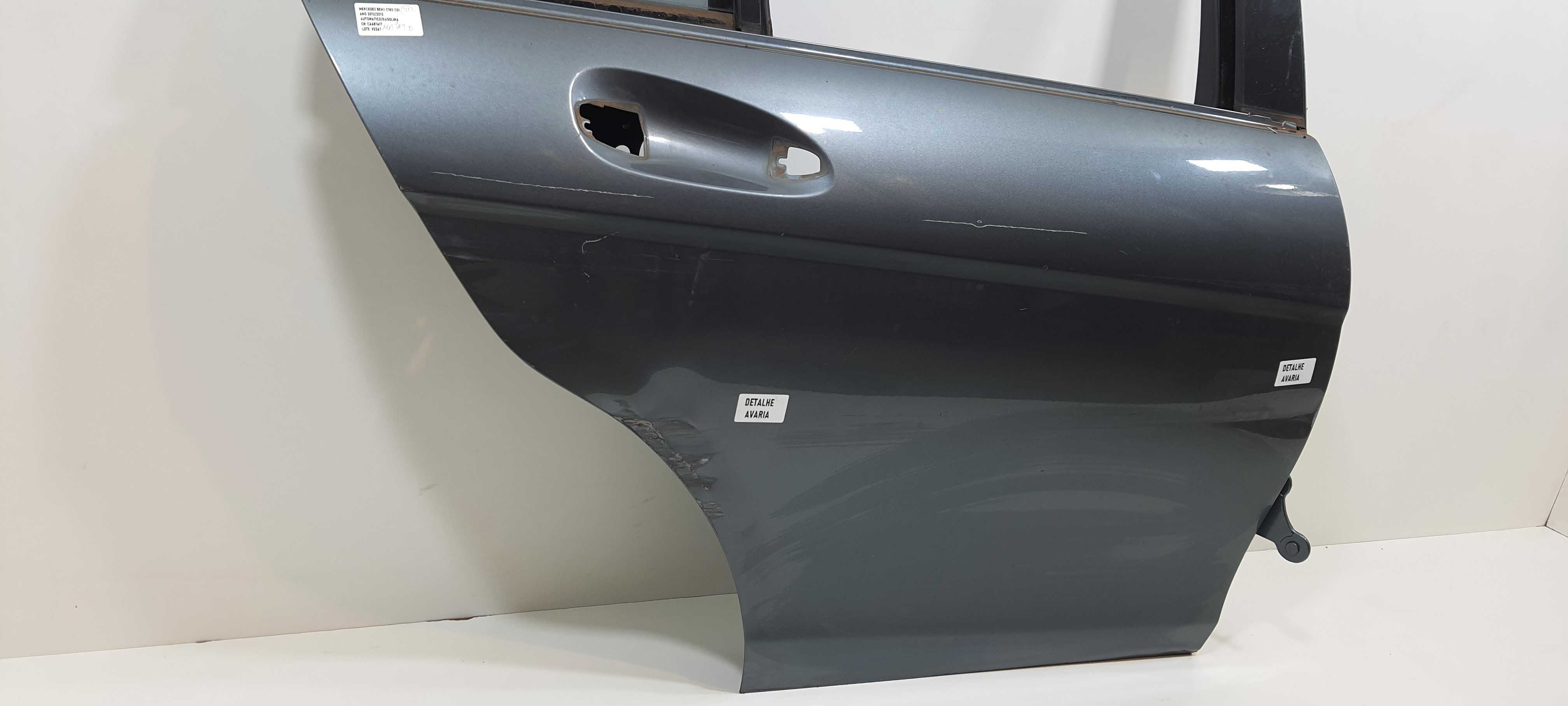 Porta Traseira Direita Detalhe Mercedes C180 2012 V2267