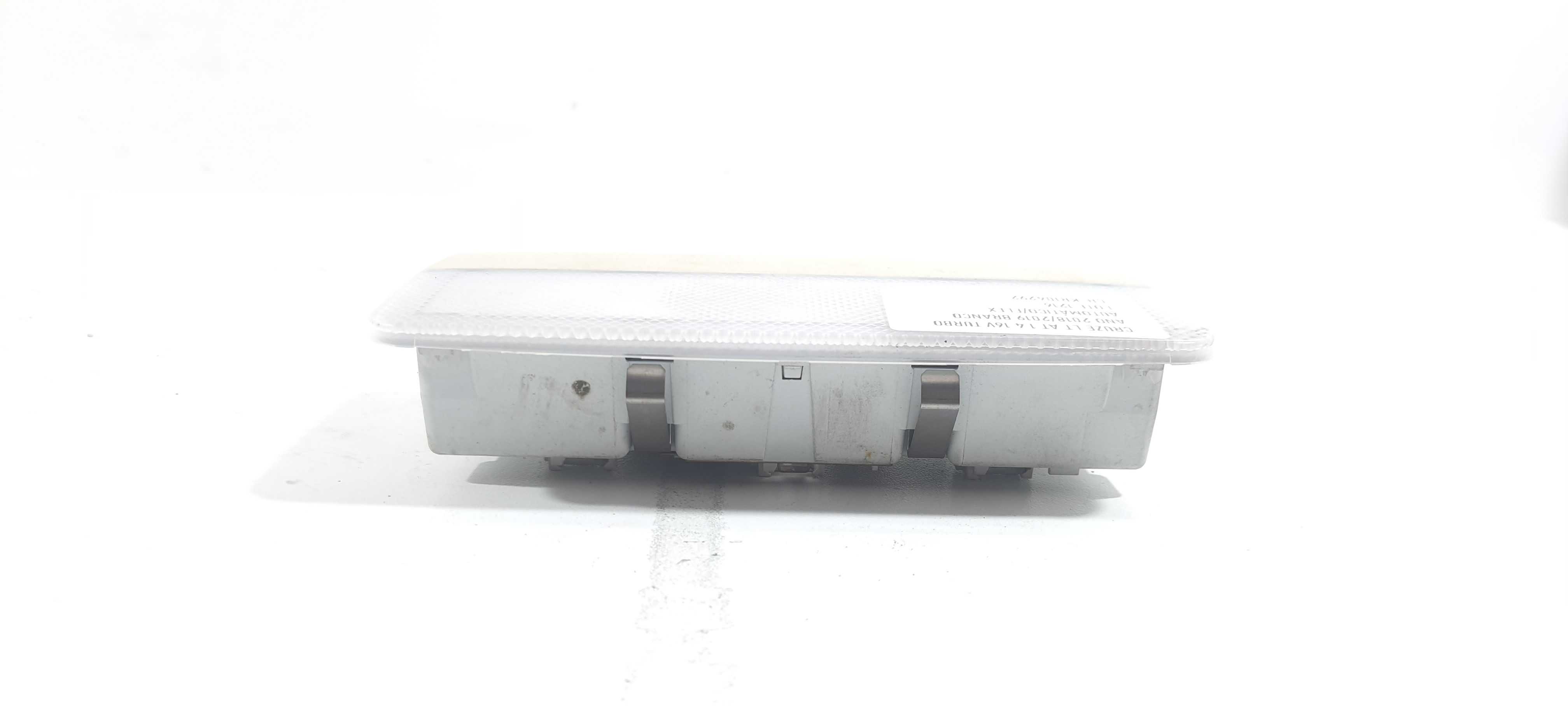 Luz De Teto Traseira Cruze Lt 1.4 Sedan 2019 V1216 2