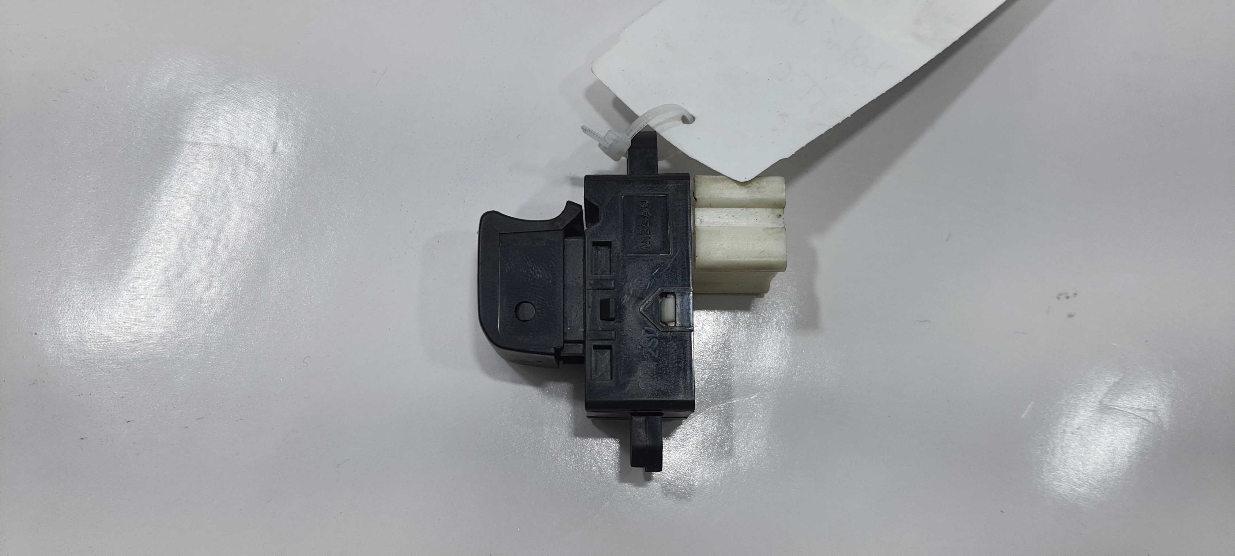 Botão Vidro Traseiro Esquerdo Nissan Tiida Sedan 2012 V2272 4