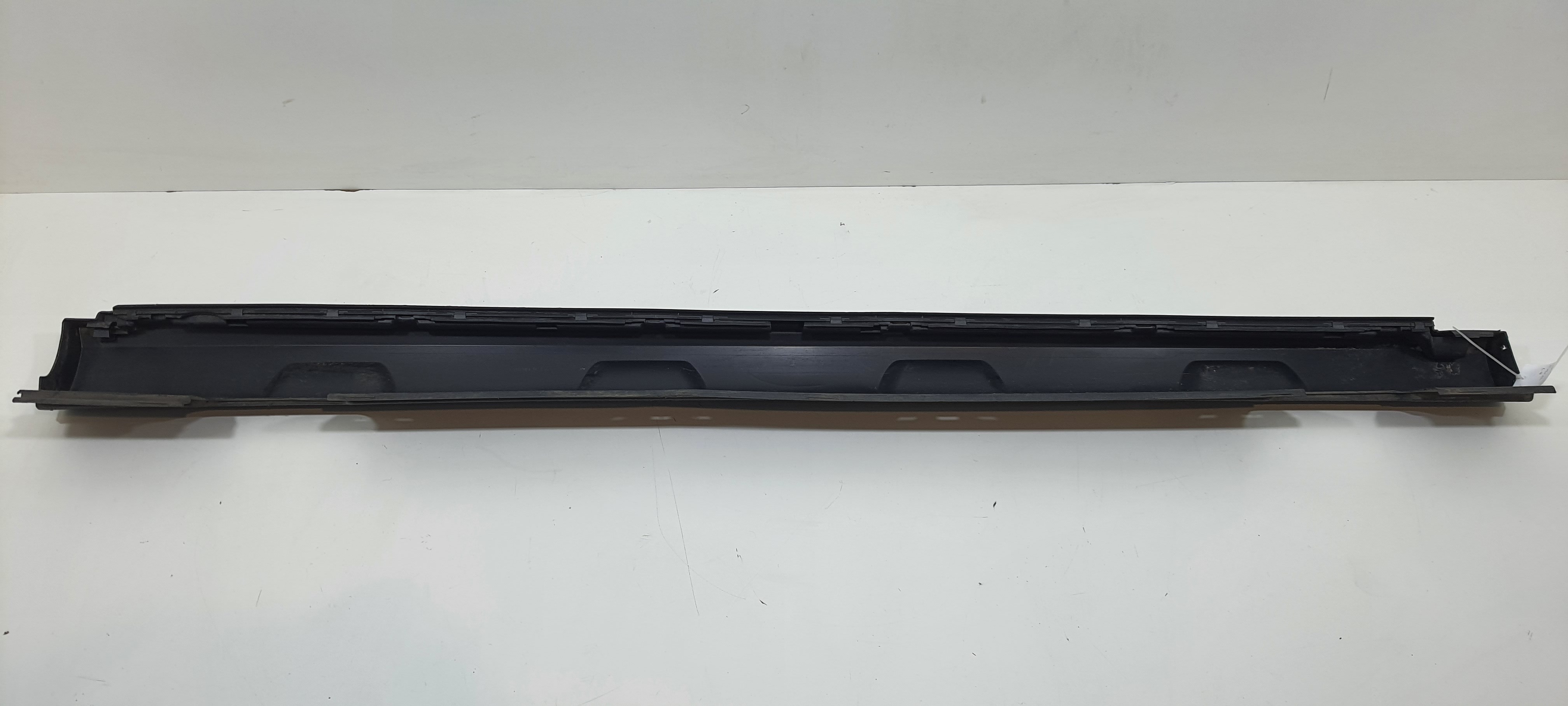 Spoiler Lado Esquerdo Mercedes Gla 200 1.6 2018 V2268 3