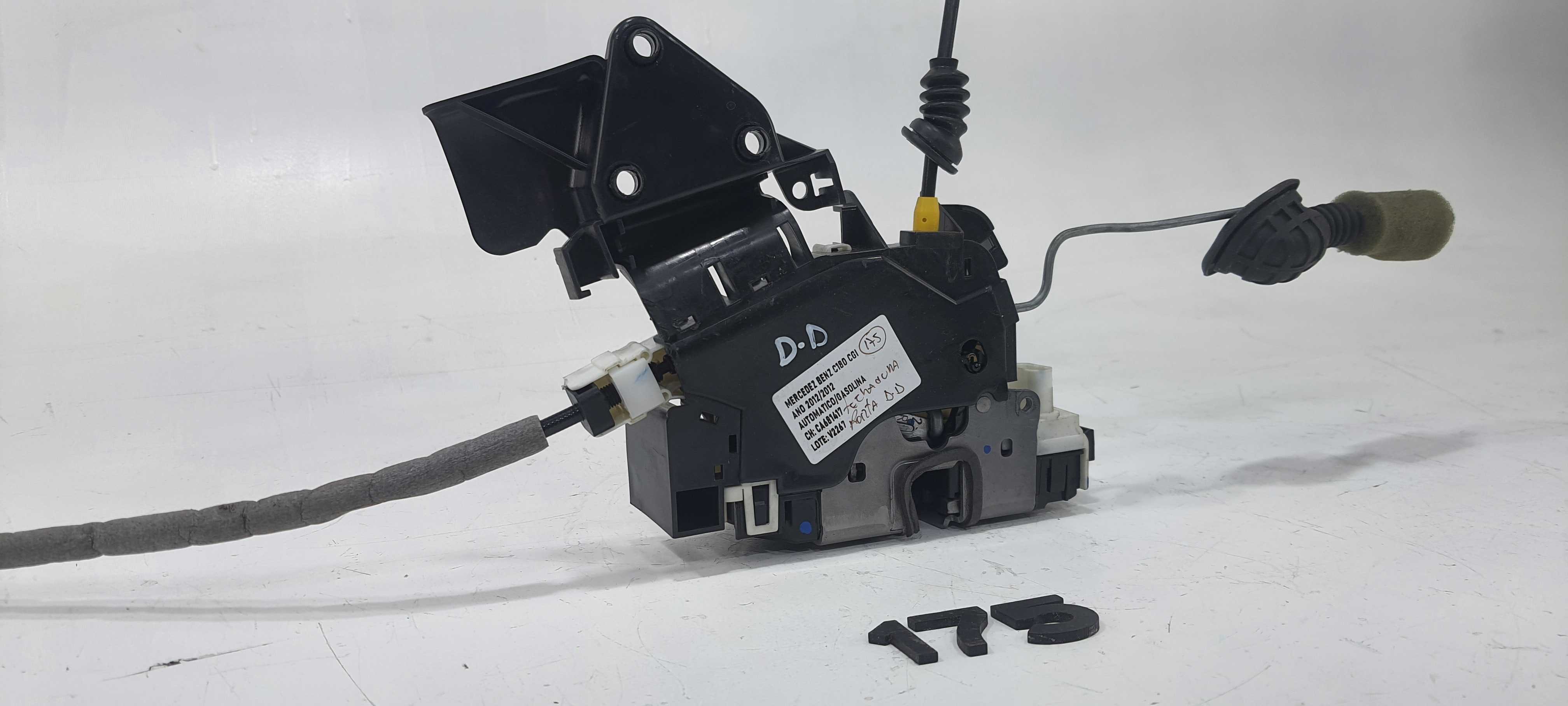 Fechadura Dianteira Direita Mercedes-benz C180 2012 V2267 2