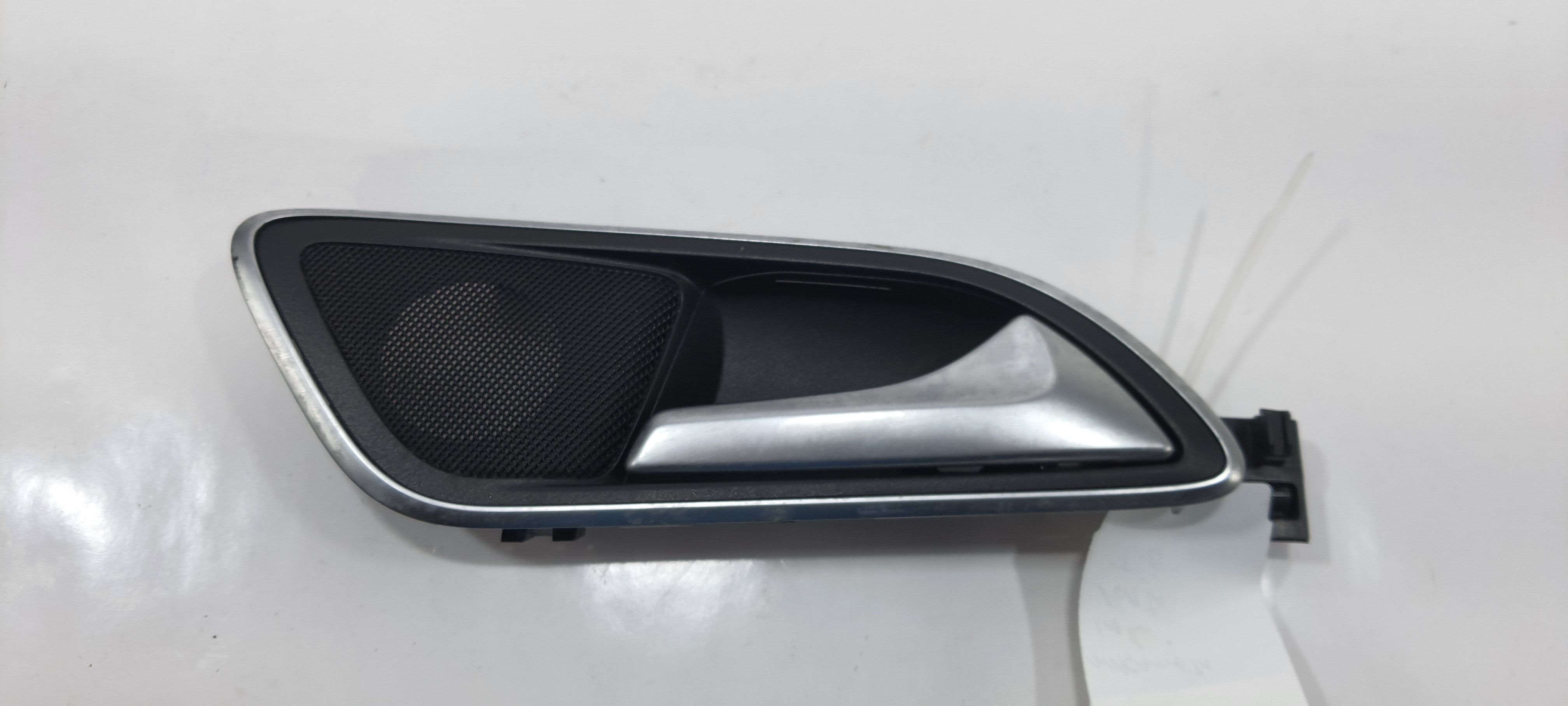 Maçaneta Porta Traseira Direita Mercedes Gla 200 2018 V2268 Traseira 4