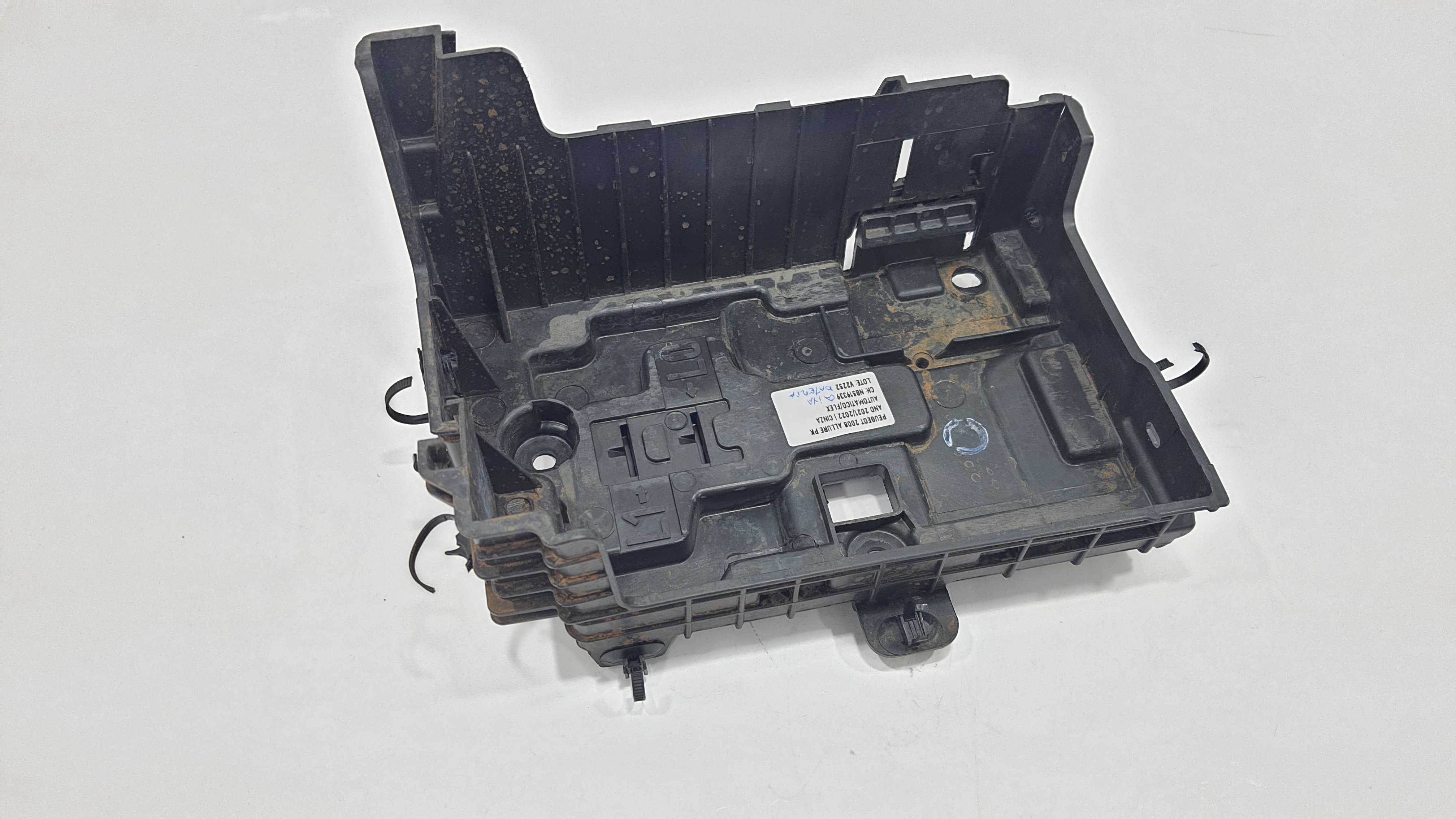 Caixa De Bateria Peugeot 2008 Ano 2022 V2252 Preto 5