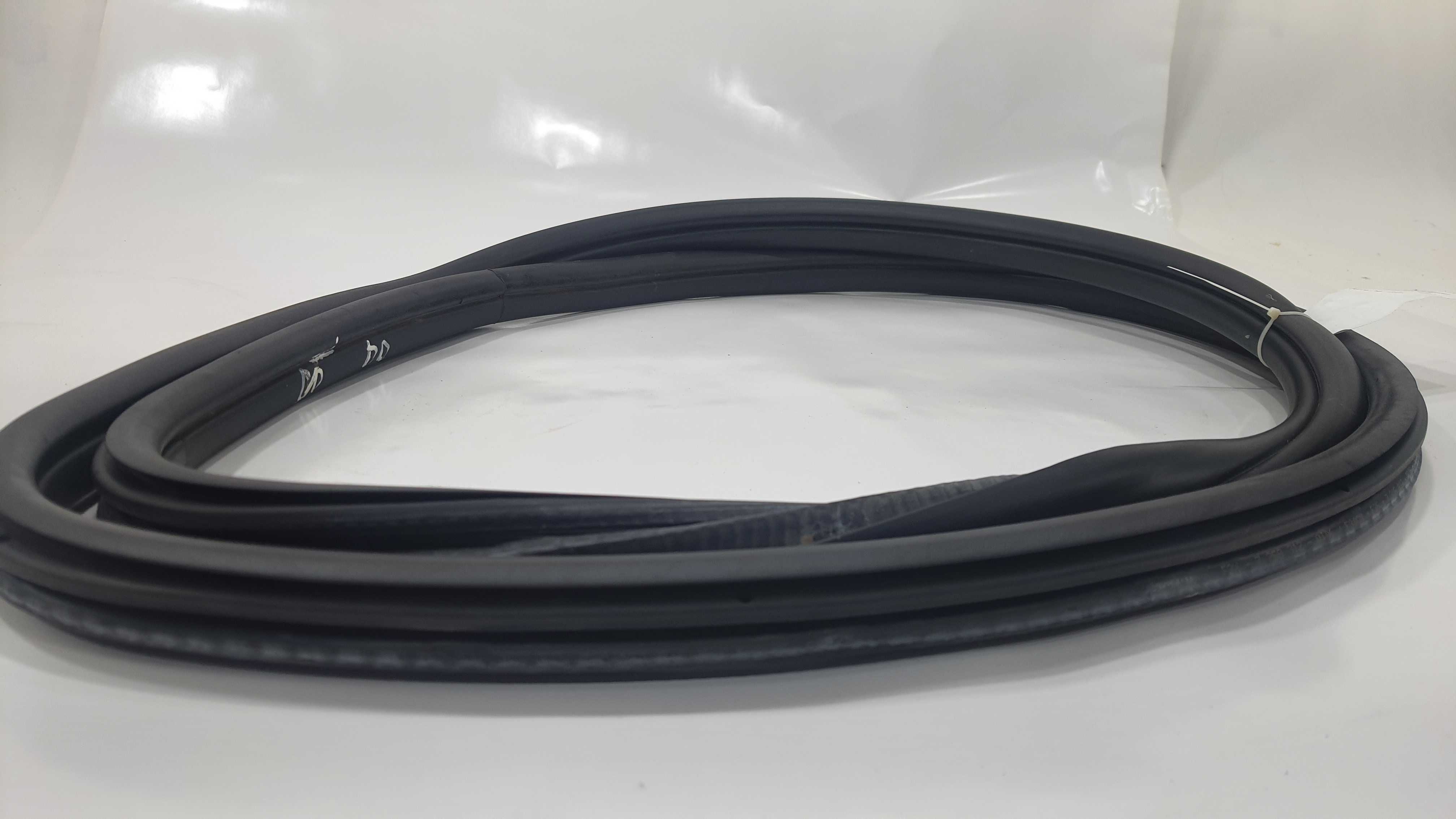 Borracha Porta Dianteira Direita Bmw 316i 1.6 14 Tb V2277 4