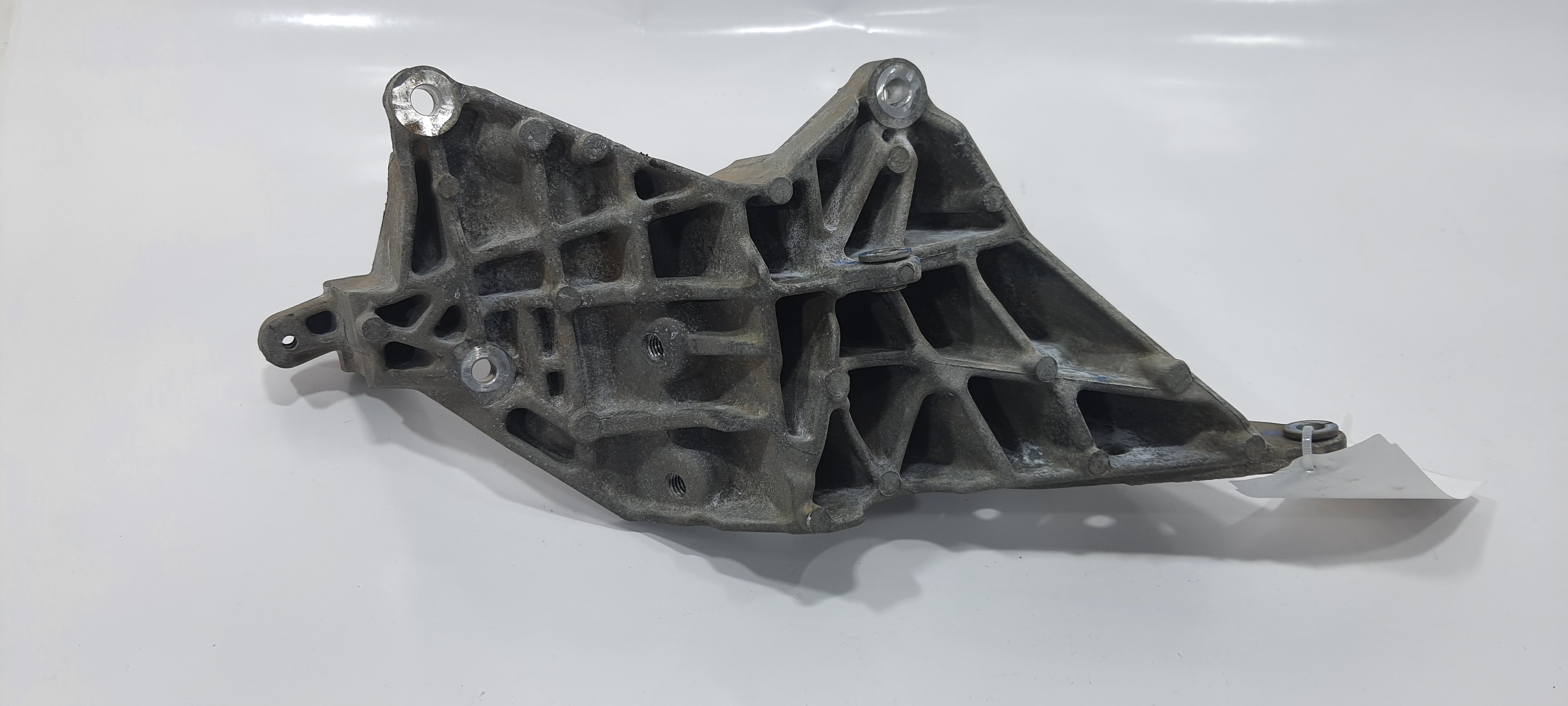 Suporte Alternador Discovery 3.0 2014 V2275 2