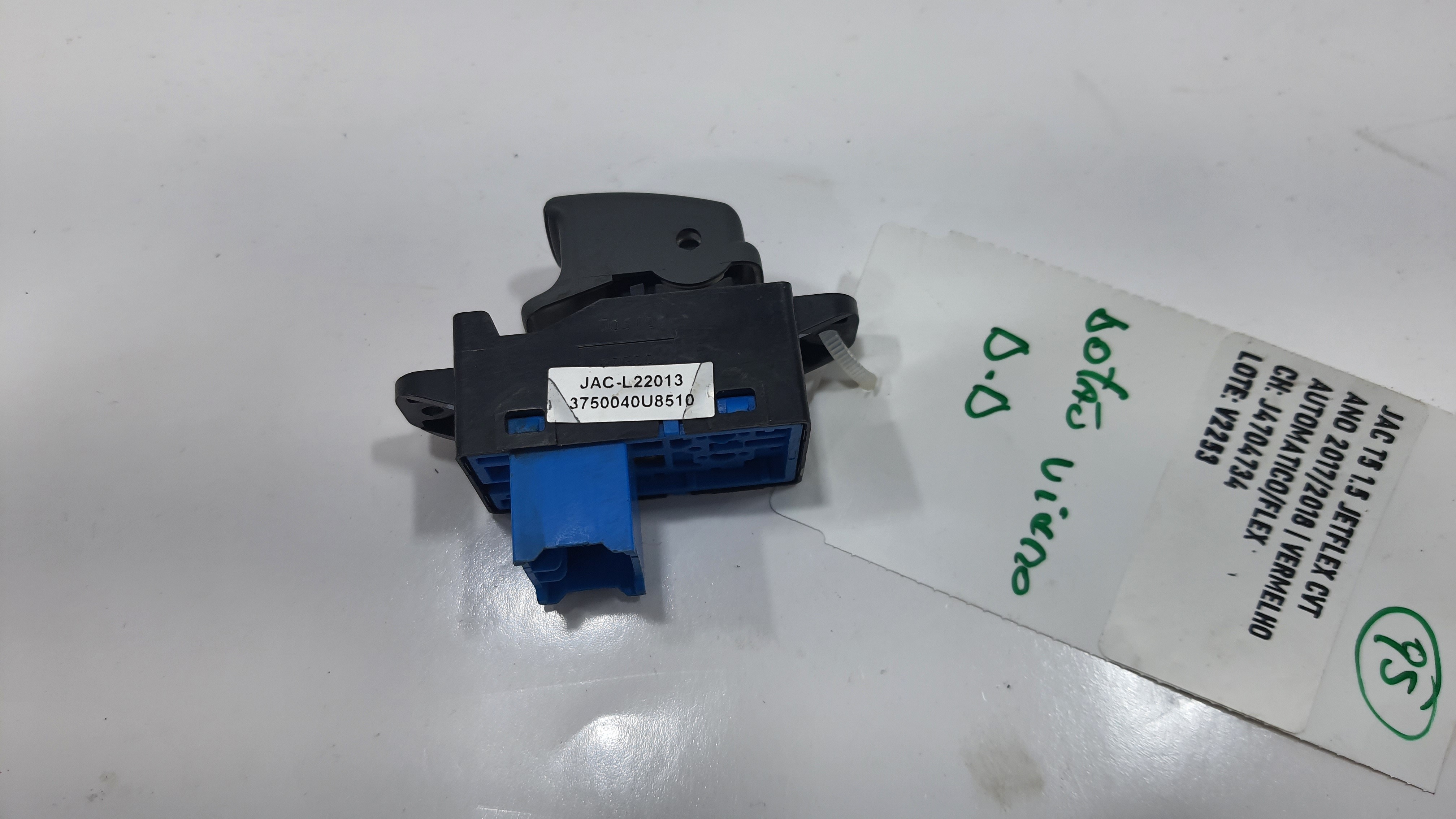 Botão Vidro Dianteiro Direito Jac T5 1.5 2018 V2253 3
