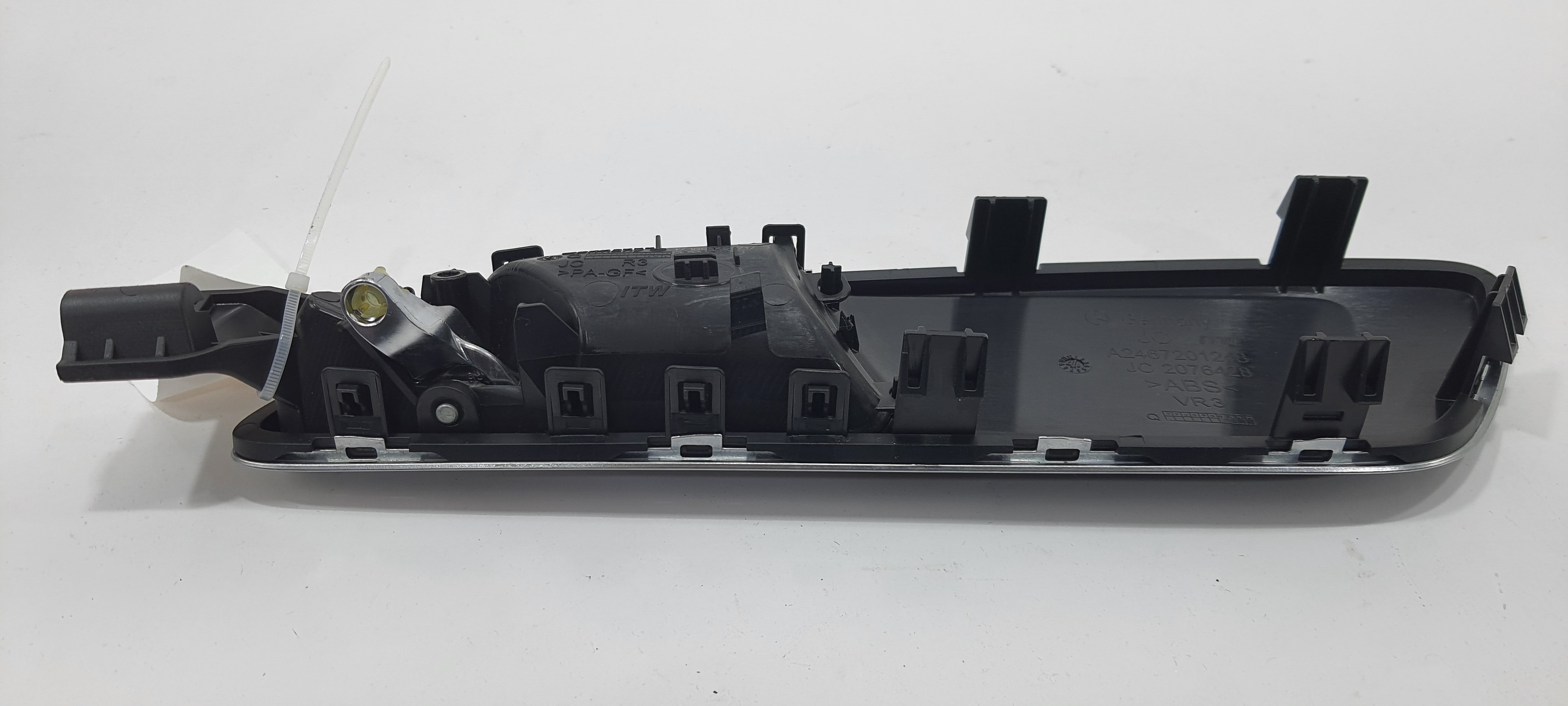 Maçaneta Porta Dianteira Direita Mercedes Gla 200 2018 V2268 Dianteira 2