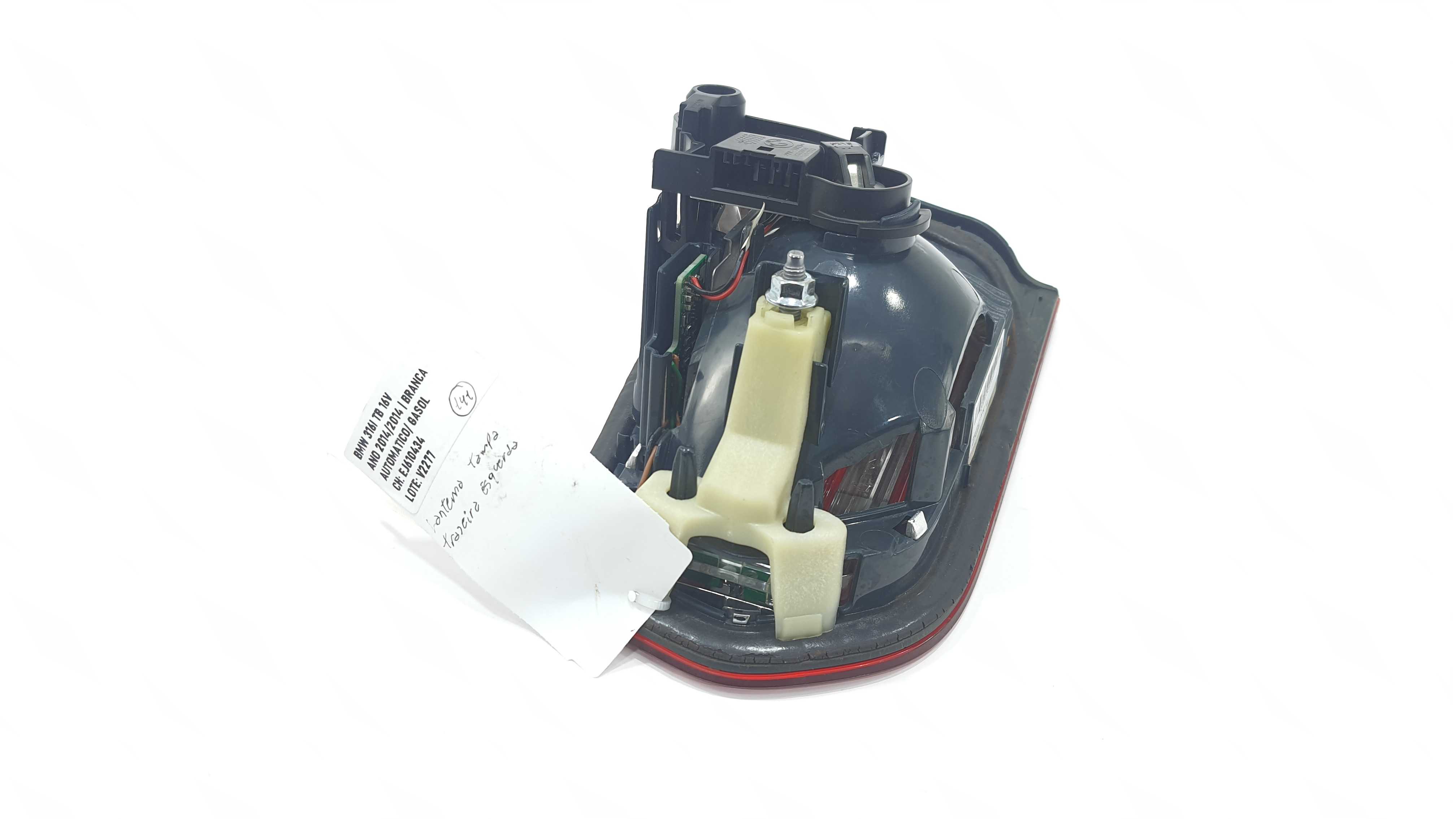 Lanterna Tampa Traseira Esquerda Bmw 316i 1.6 Tb V2277  Esquerdo/motorista 5