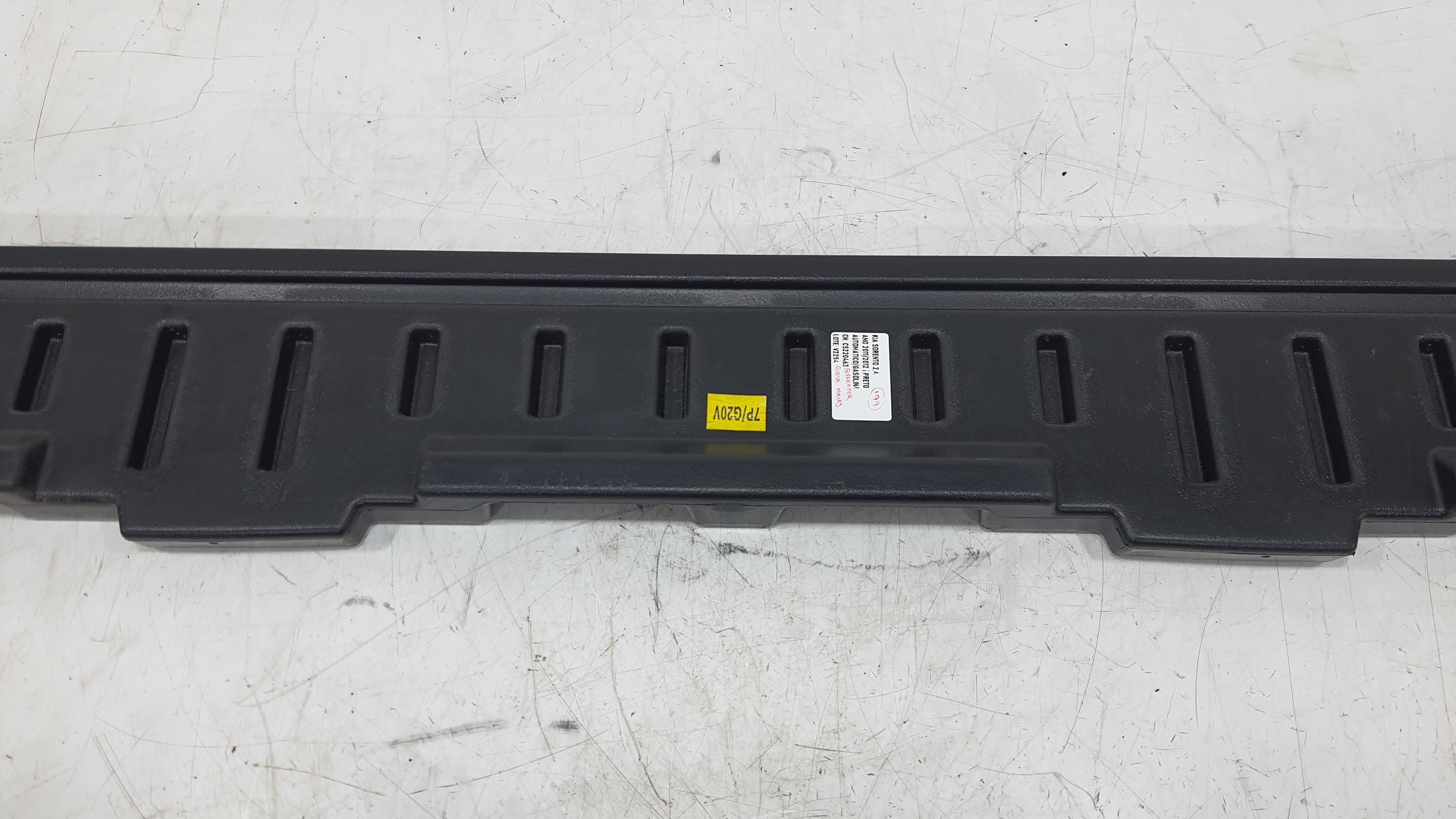 Soleira Porta Malas Kia Sorento 2.4 2012 V2254 Preto 6