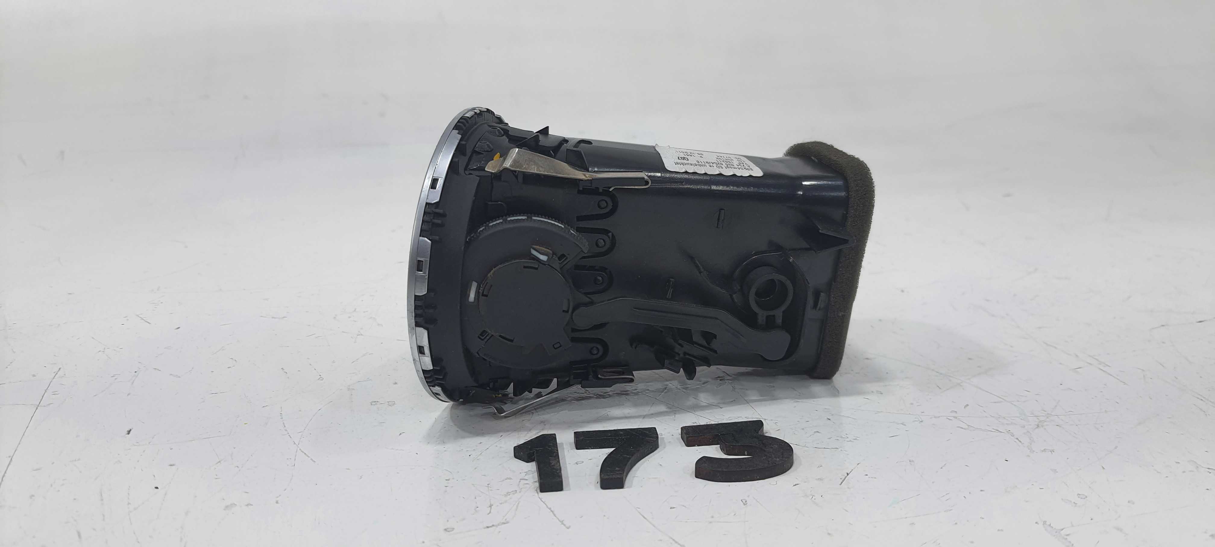 Difusor Ar Lado Esquerdo Mercedes-benz C180 2012 V2267 3