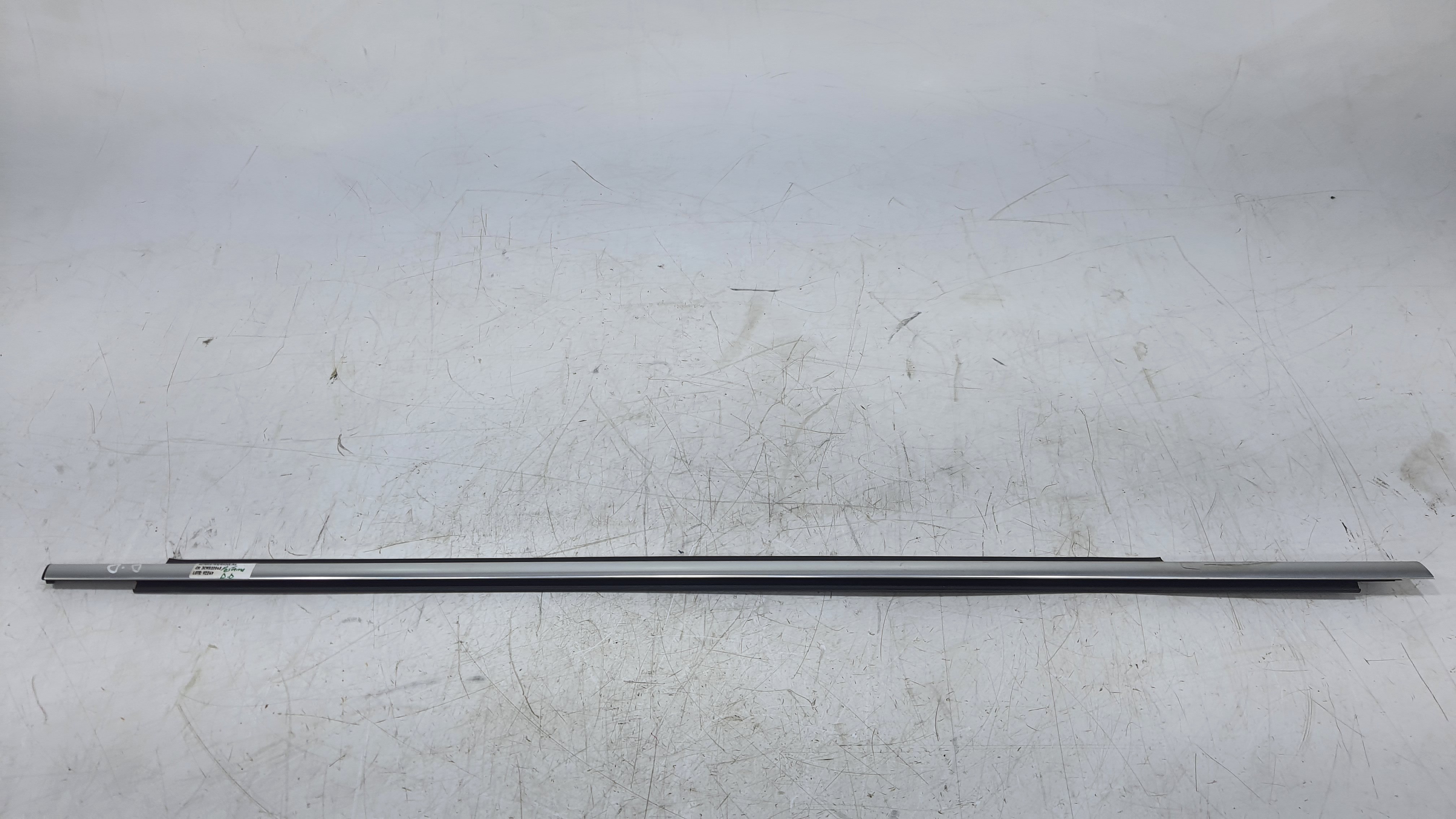Friso Porta Dianteira Direita Volkswagen Tiguan 2012 V2249 Prata 3