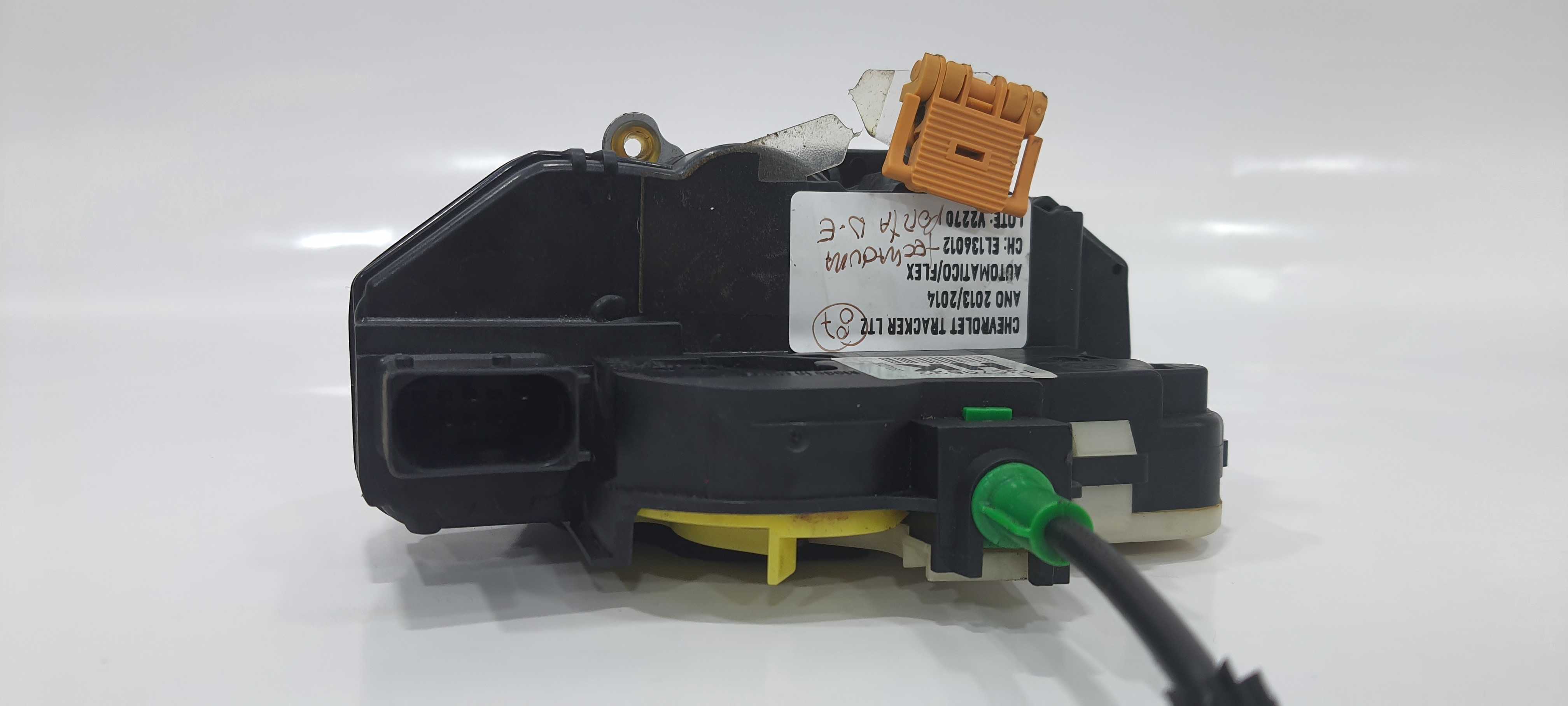Fechadura Dianteira Esquerda Chevrolet Tracker 2014 V2270 3