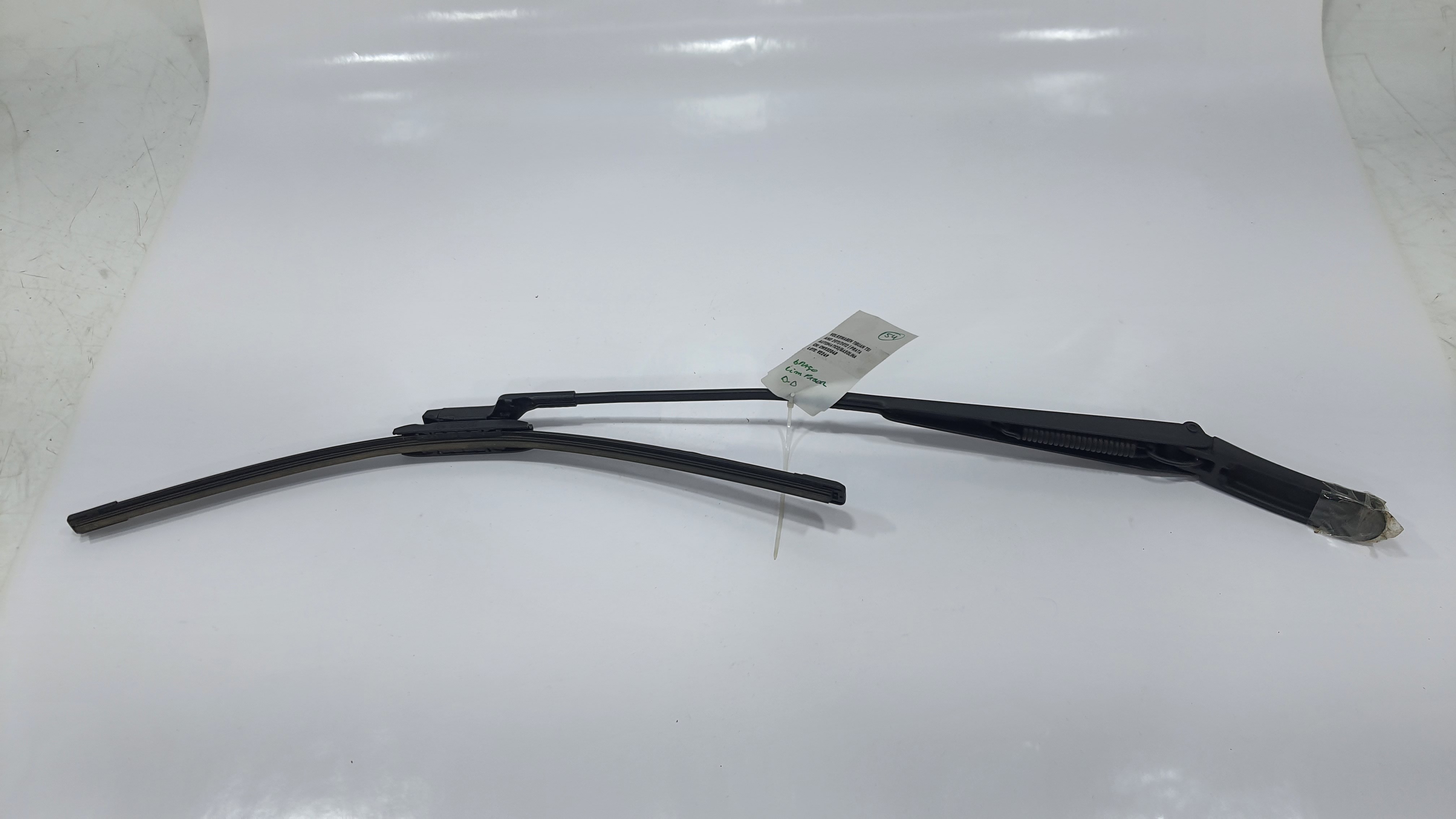 Braço Limpador Lado Direito Volkswagen Tiguan 2012 V2249 Direito 2