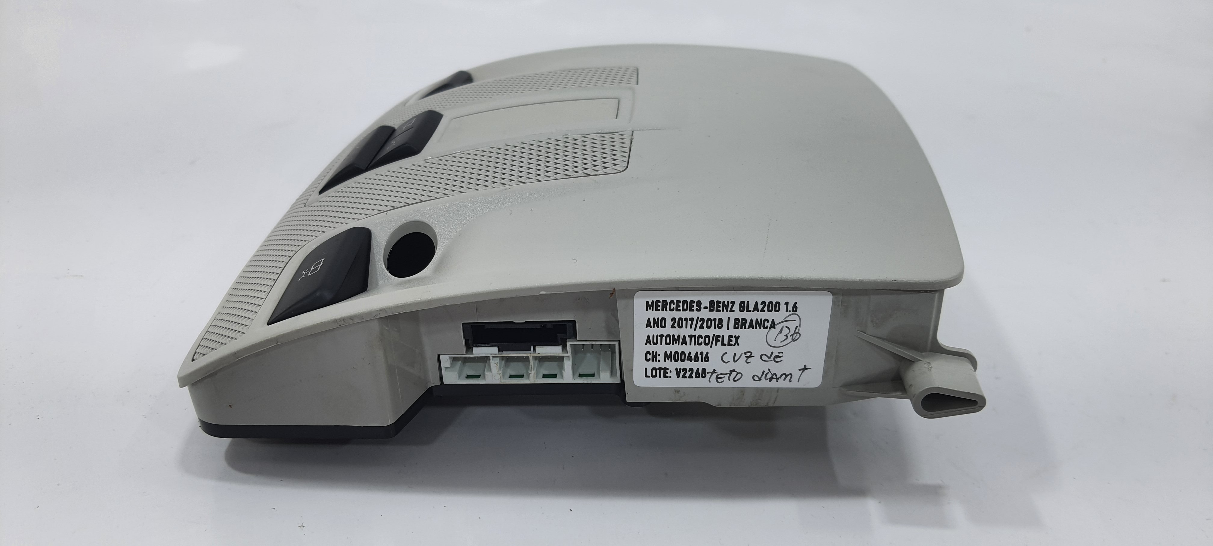 Luz De Teto Dianteira Mercedes Gla 200 1.6 2018 V2268 2