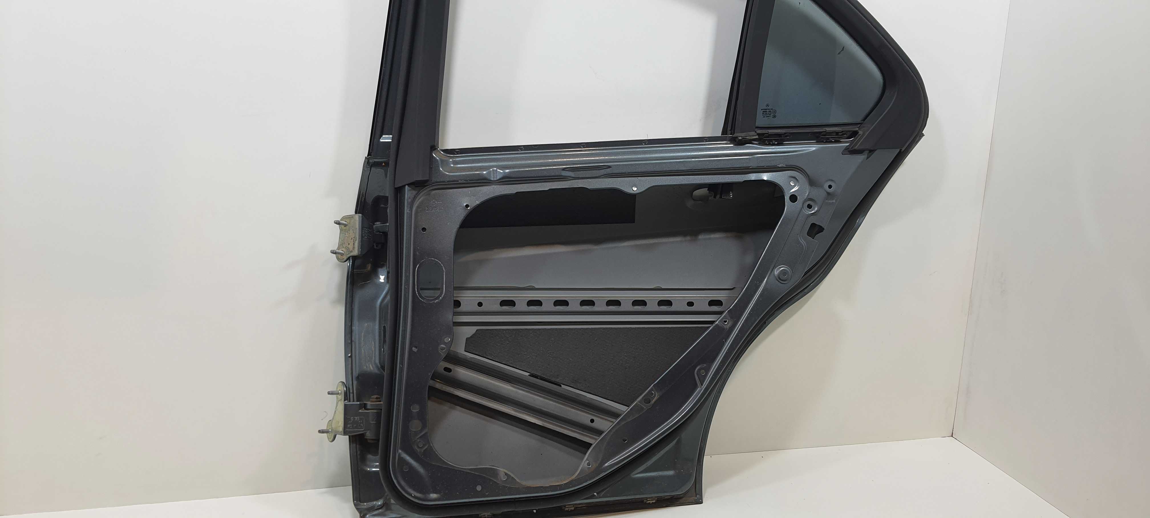 Porta Traseira Direita Detalhe Mercedes C180 2012 V2267 4