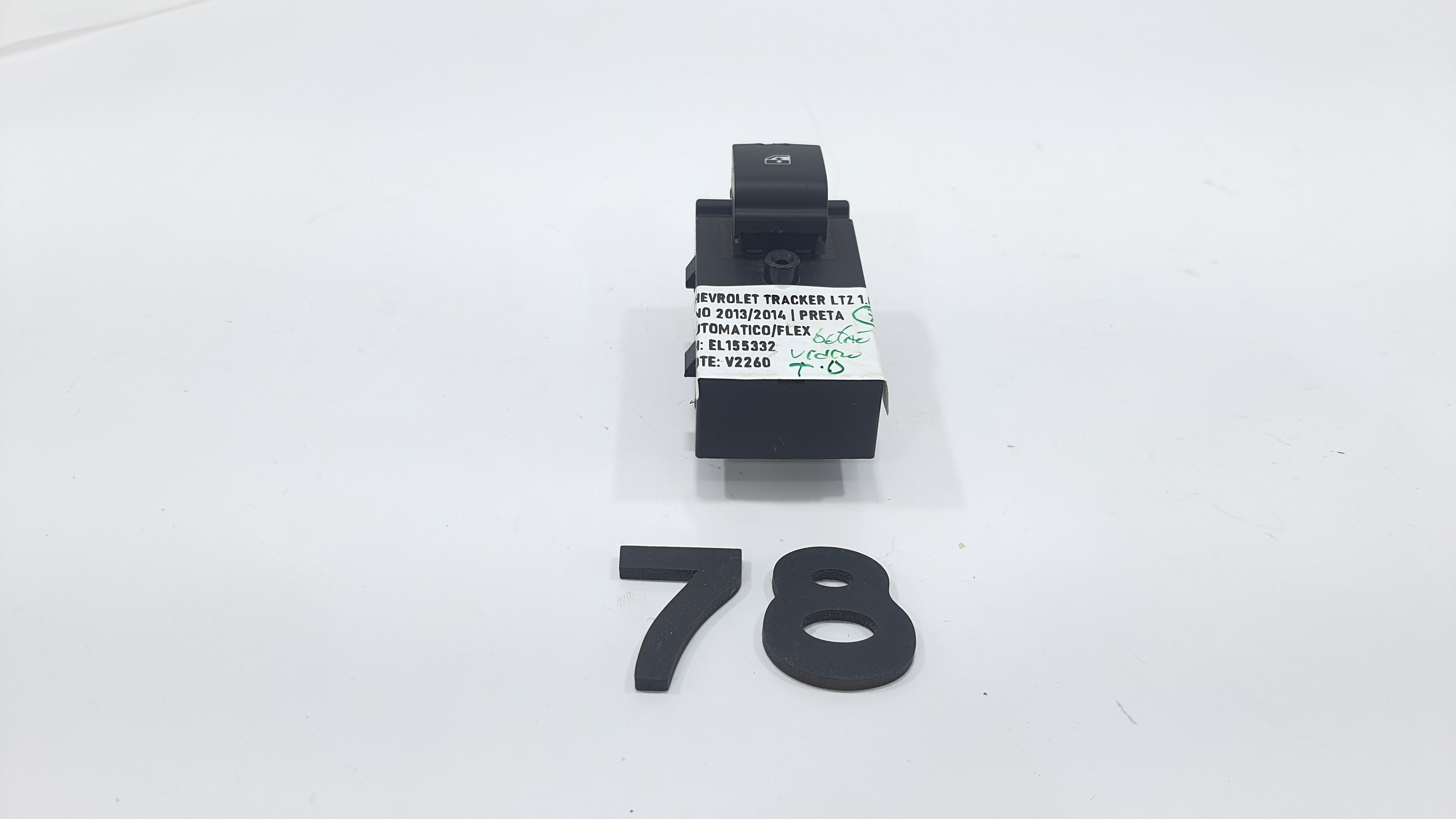 Botão Vidro Traseiro Direito Tracker Ltz 2014 V2260 4