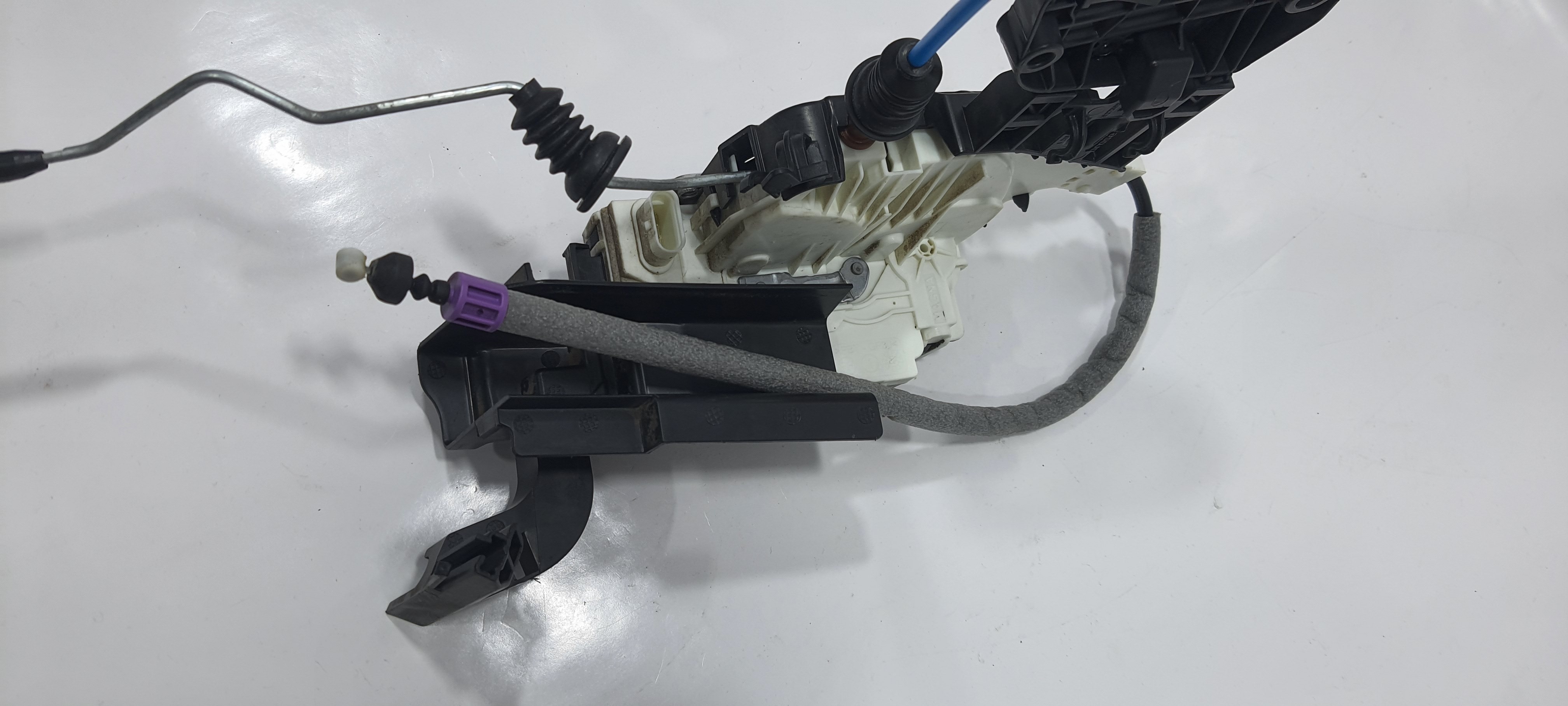 Fechadura Porta Dianteira Direita Mercedes Gla200 2018 V2268 5