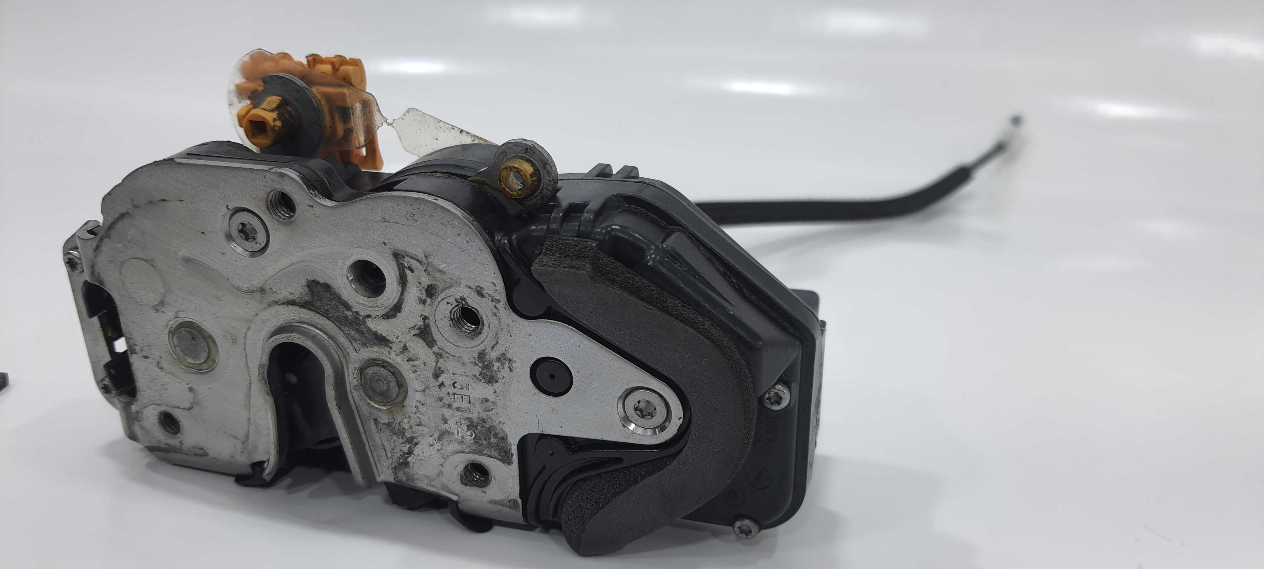 Fechadura Dianteira Esquerda Chevrolet Tracker 2014 V2270 4