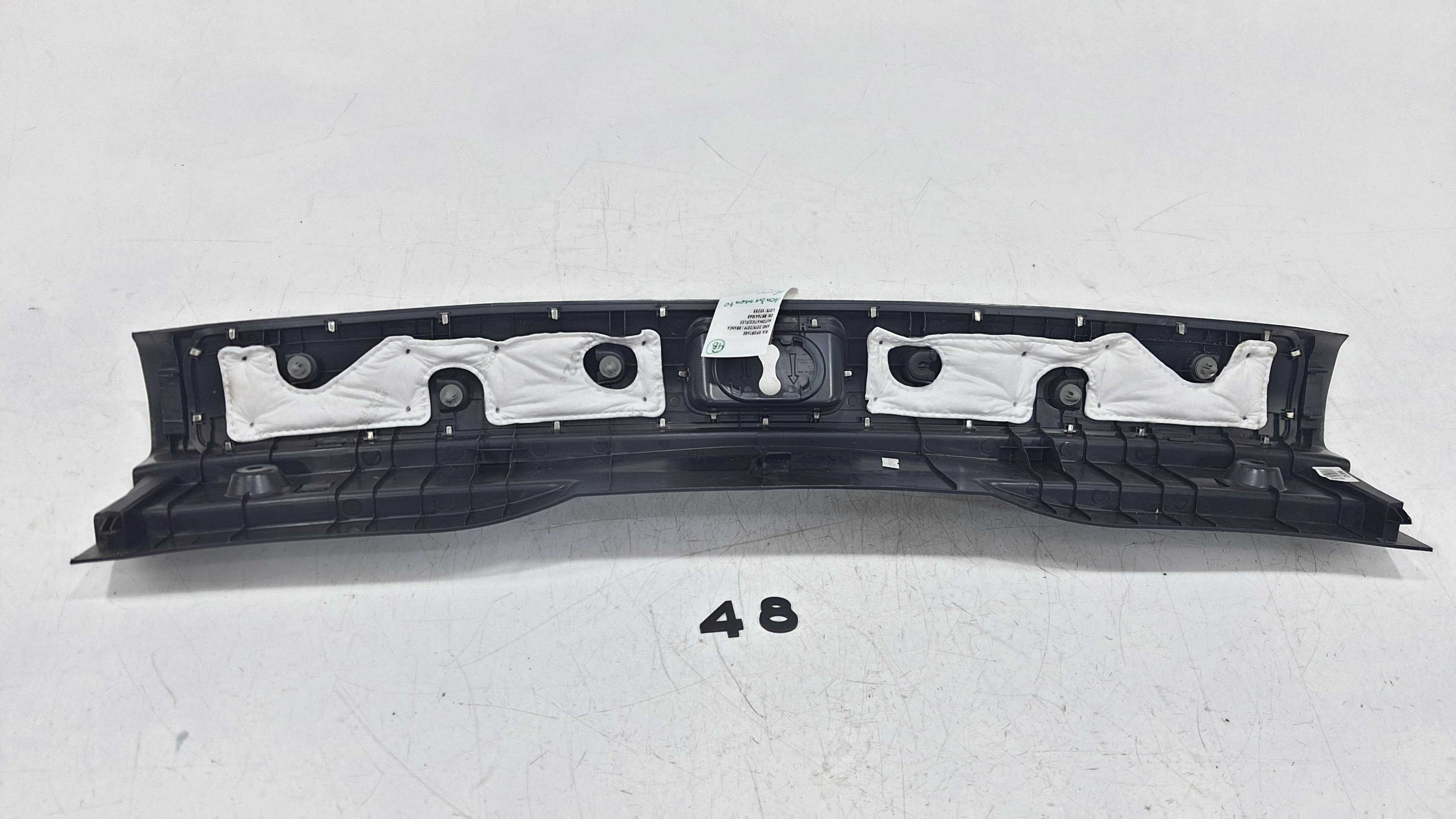 Acabamento Painel Traseiro Kia Sportage 2019 V2255 4