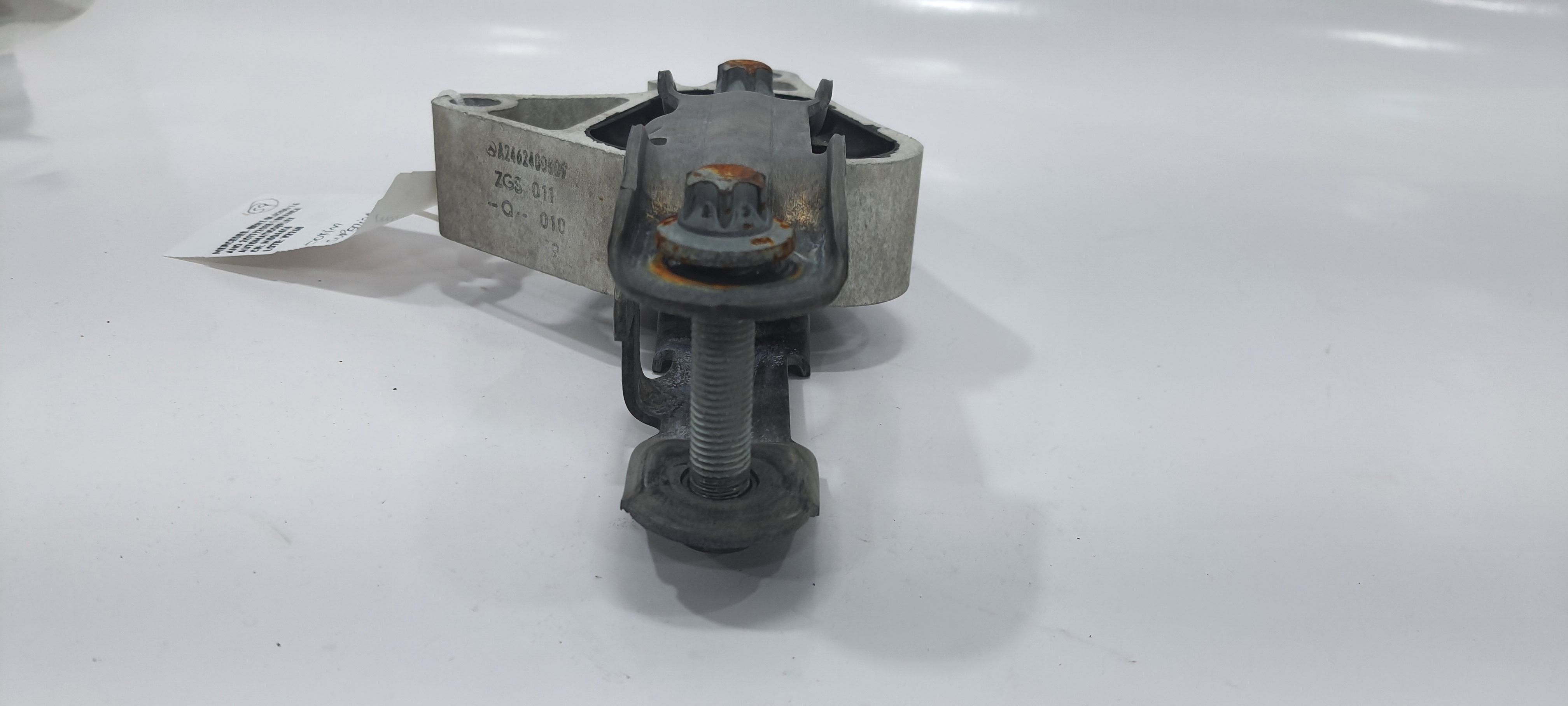 Coxim Superior Auxilio Motor Mercedes Gla200 1.6 2018 V2268 3