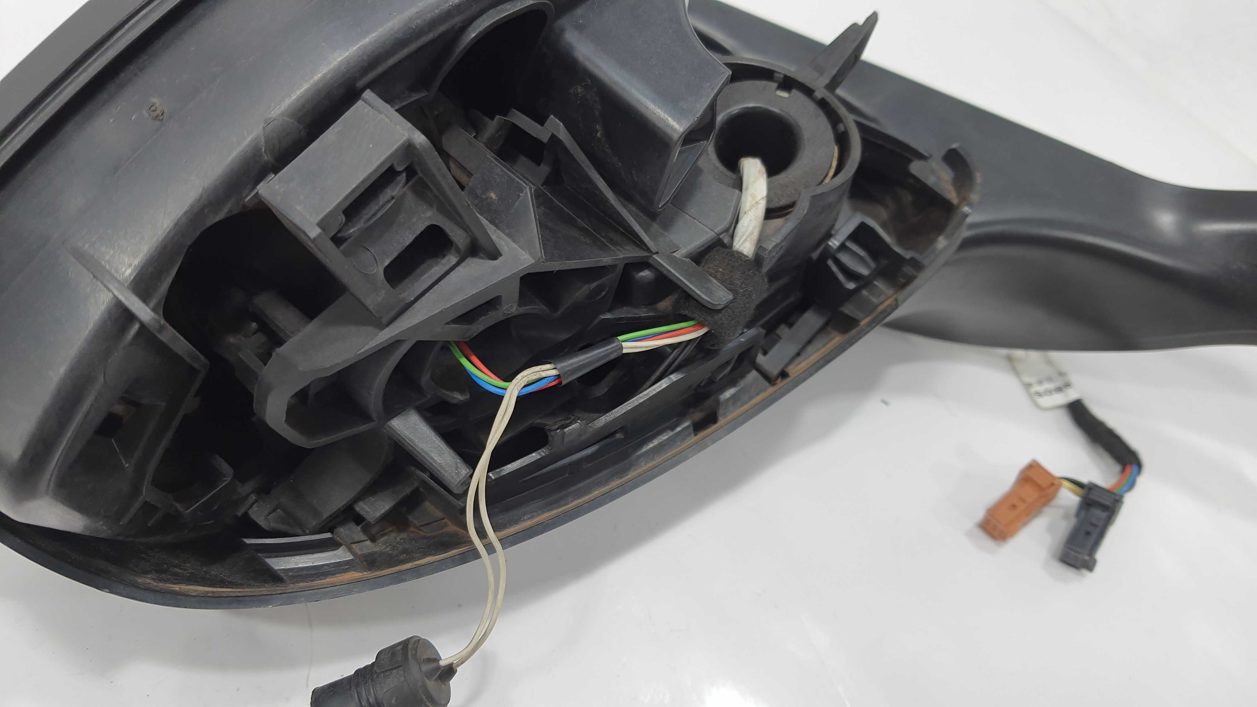 Retrovisor Lado Direito Com Detalhe Peugeot 2008 2022 V2252 5