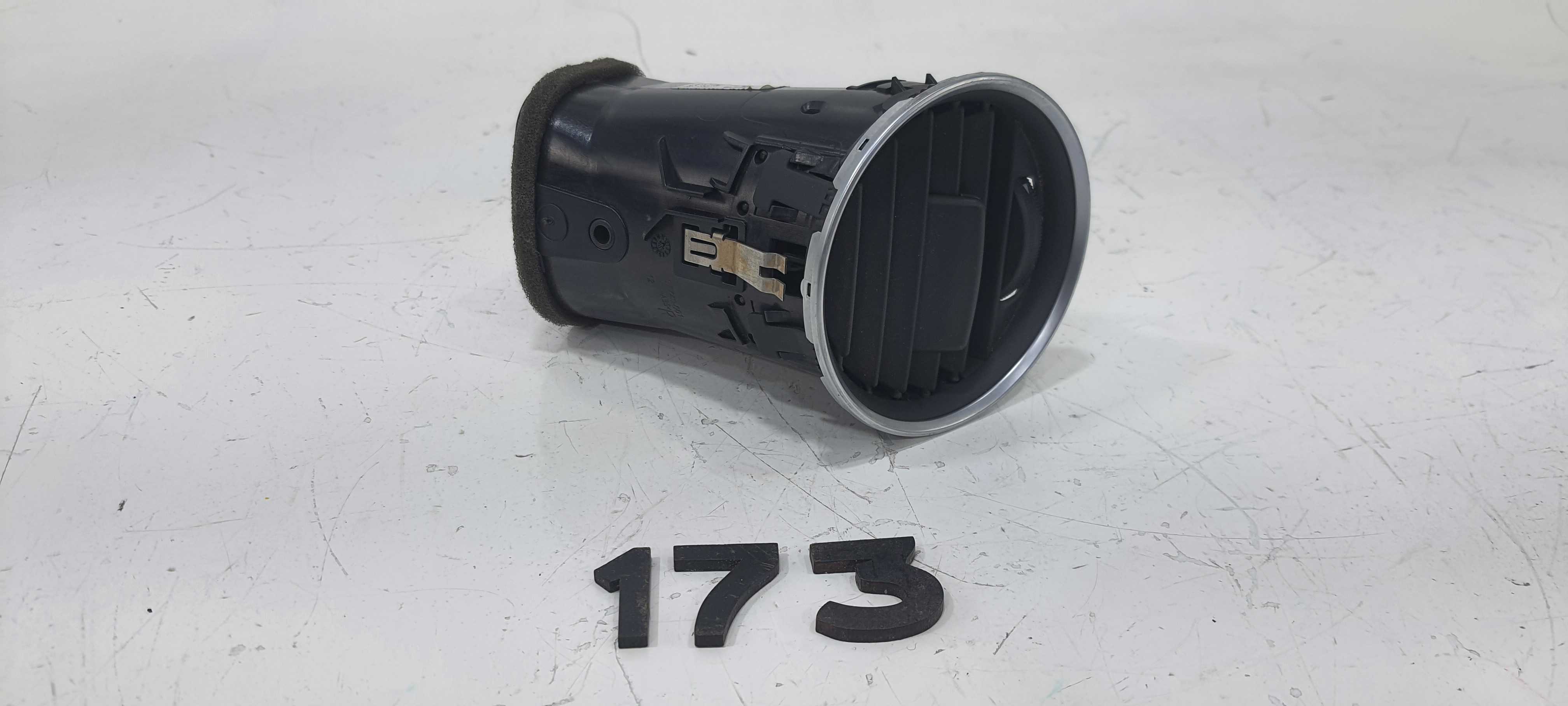 Difusor Ar Lado Esquerdo Mercedes-benz C180 2012 V2267 5