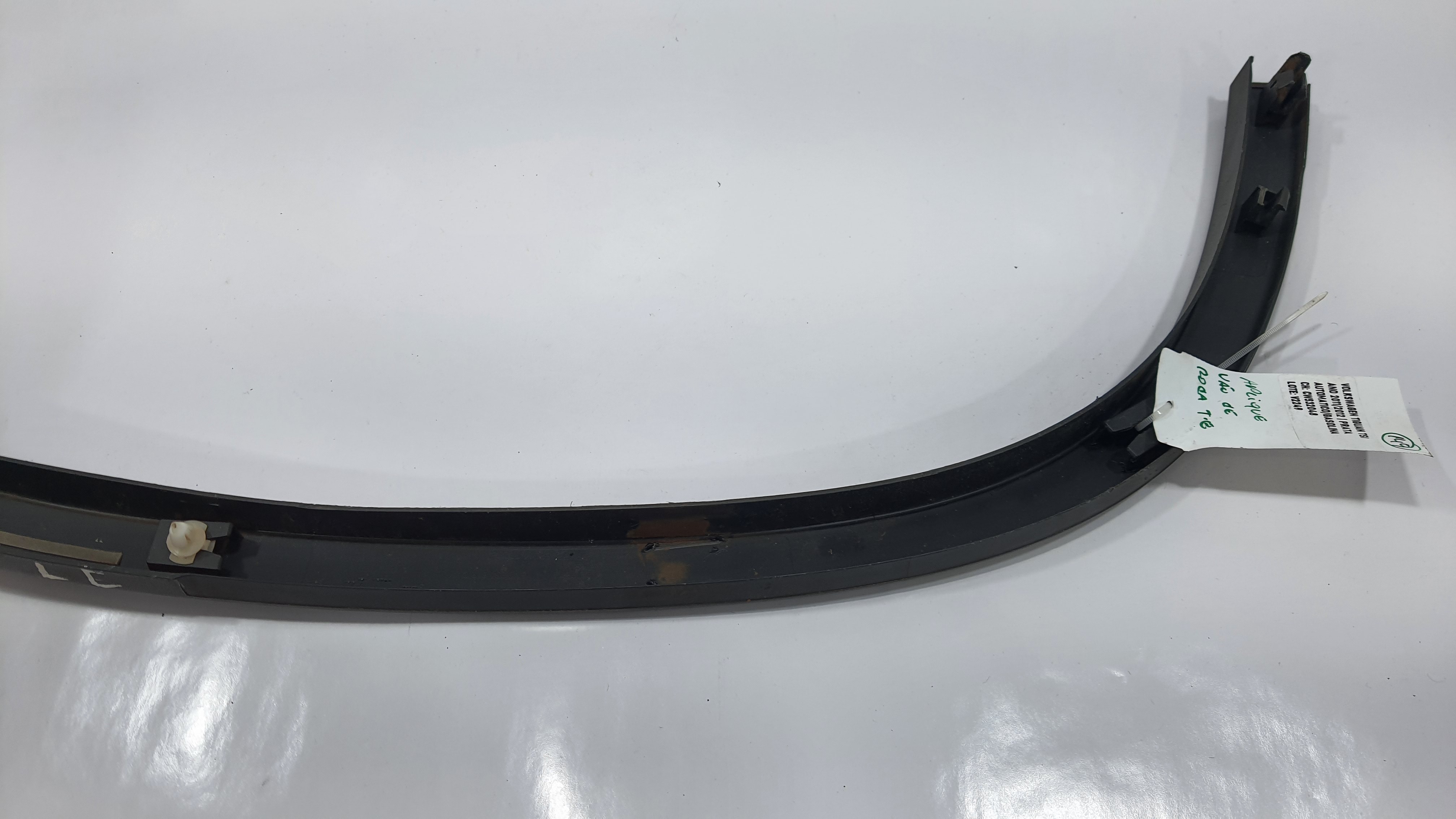 Moldura Vão Roda Traseira Esq Detalhe Tiguan 2012 V2249 Preto 4