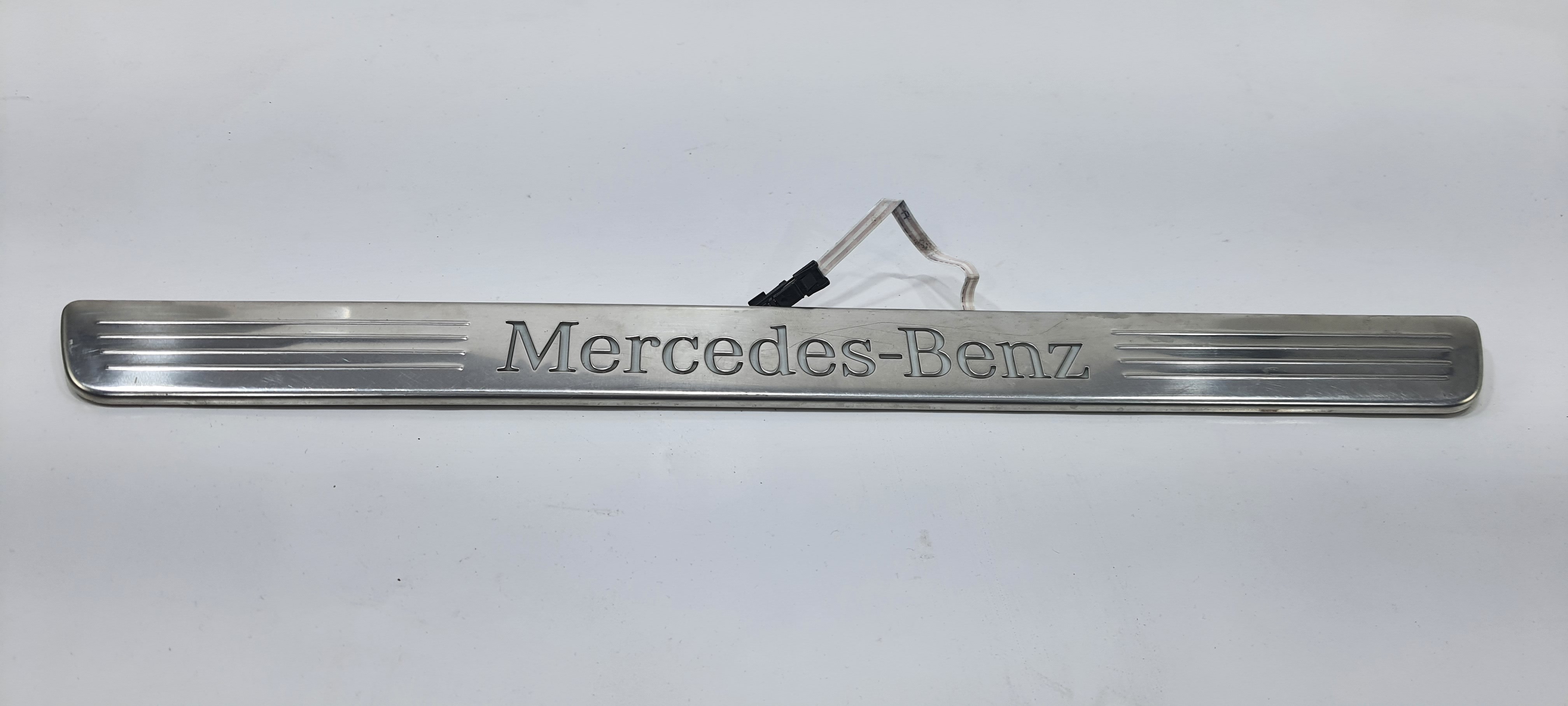 Soleira Lado Direito Mercedes-benz Gla 200 1.6 2018 V2268 2