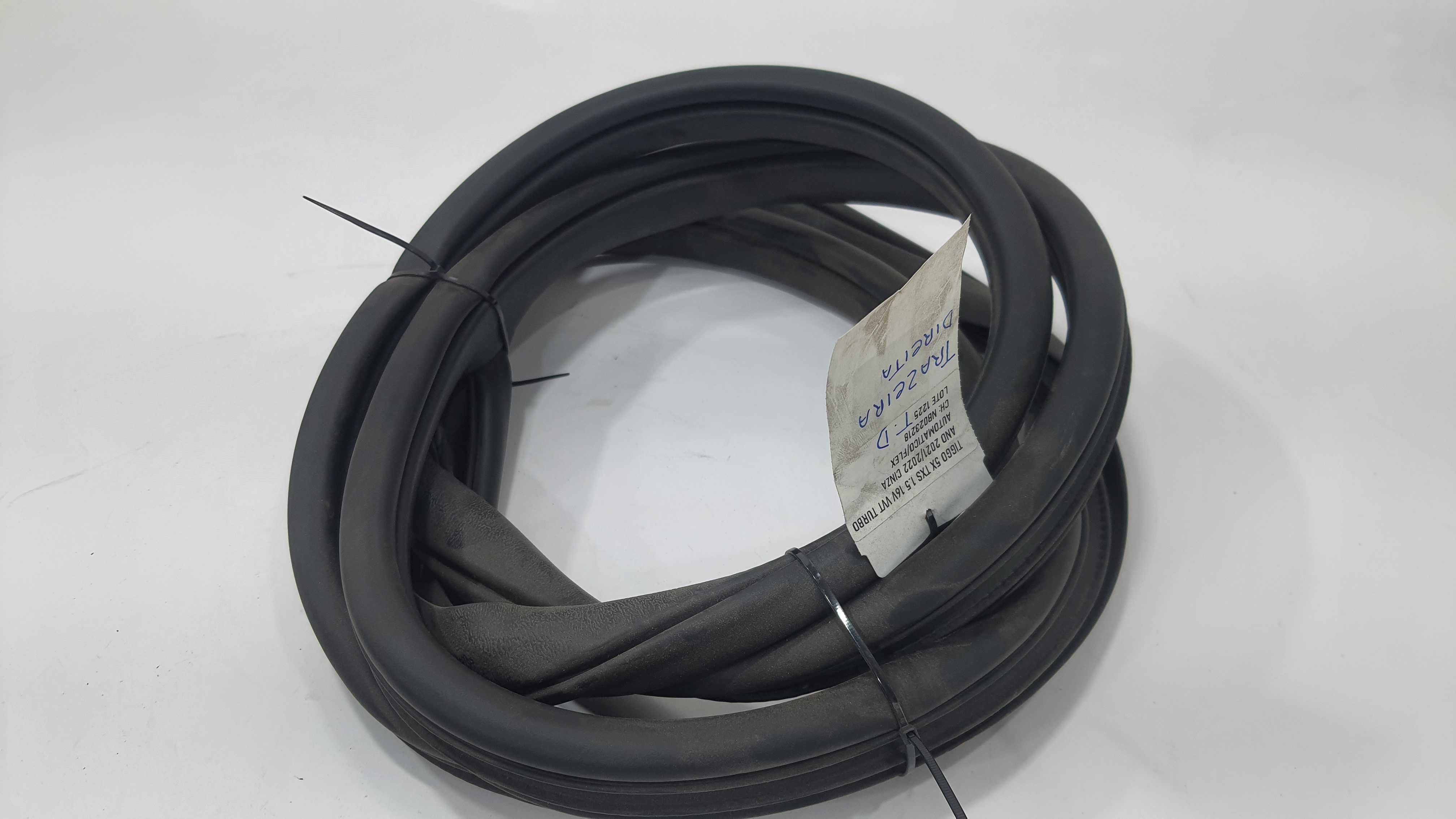 Borracha Traseira Direita Tiggo 5x Turbo 2022 V1225 Preta 5