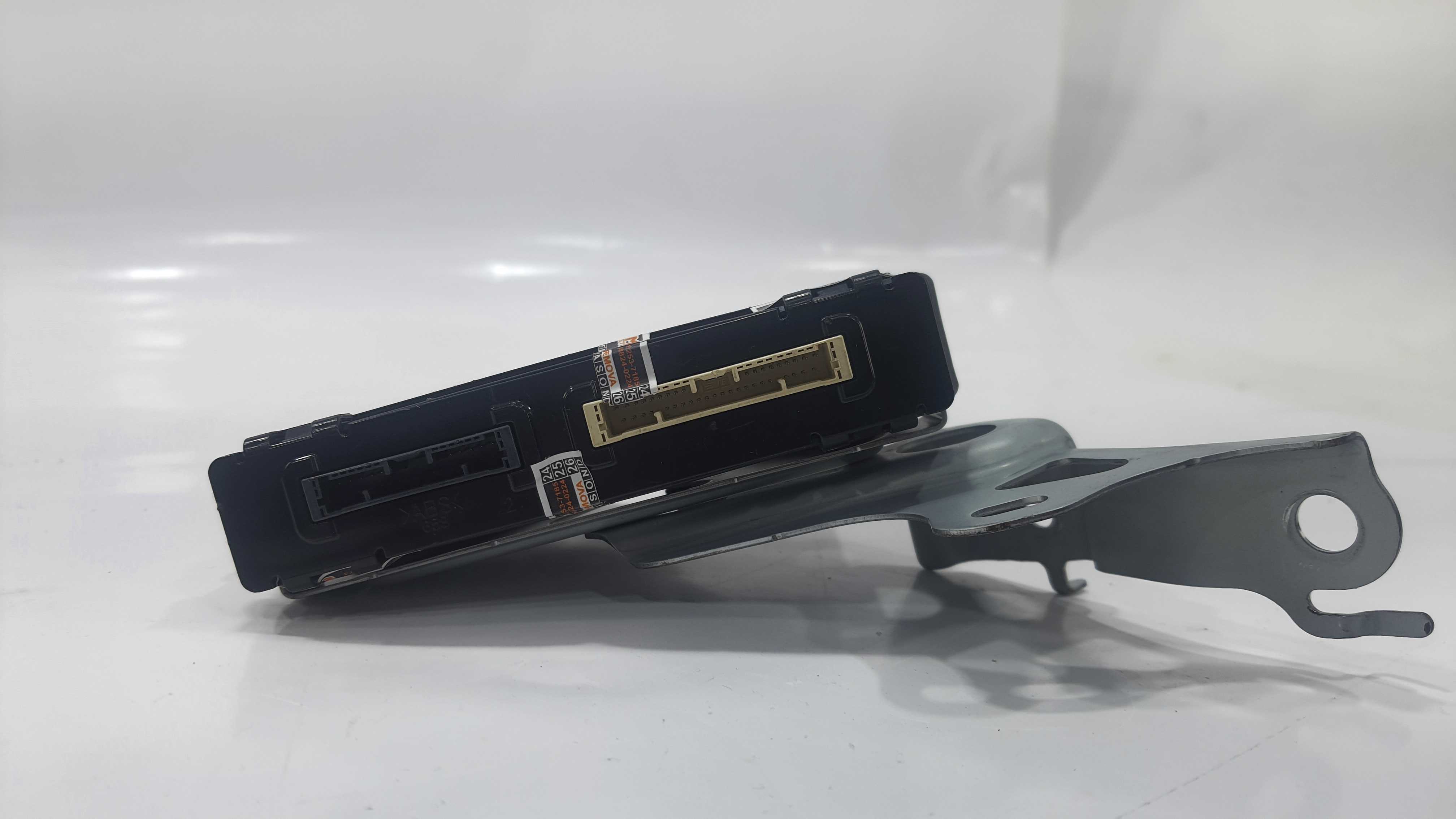 Modulo Assistente Partida Smart Key Toyota Yaris  21 V1219 2