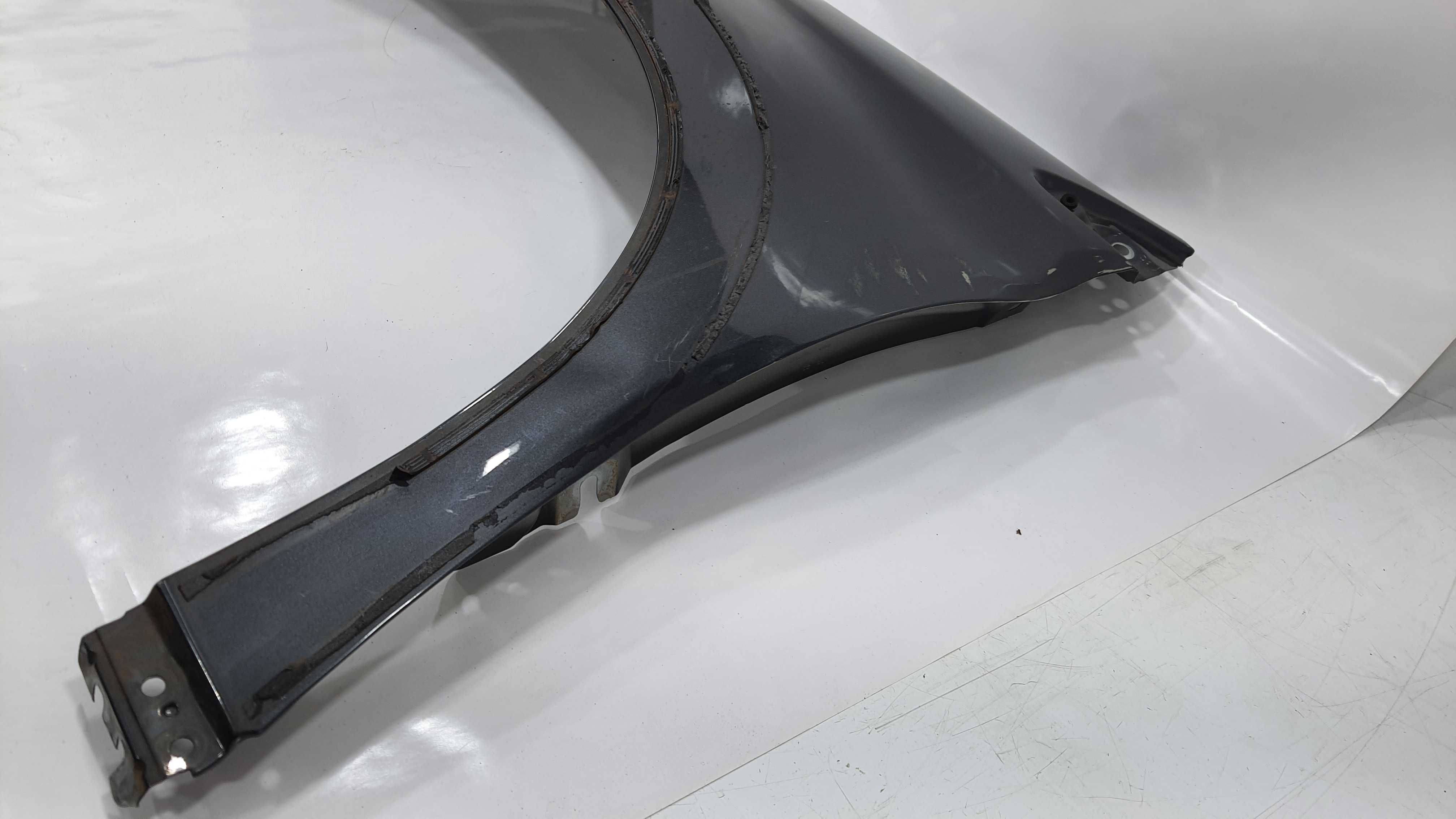 Paralama Esquerdo Detalhe Peugeot 2008 1.6 16v 2022 V2252 5