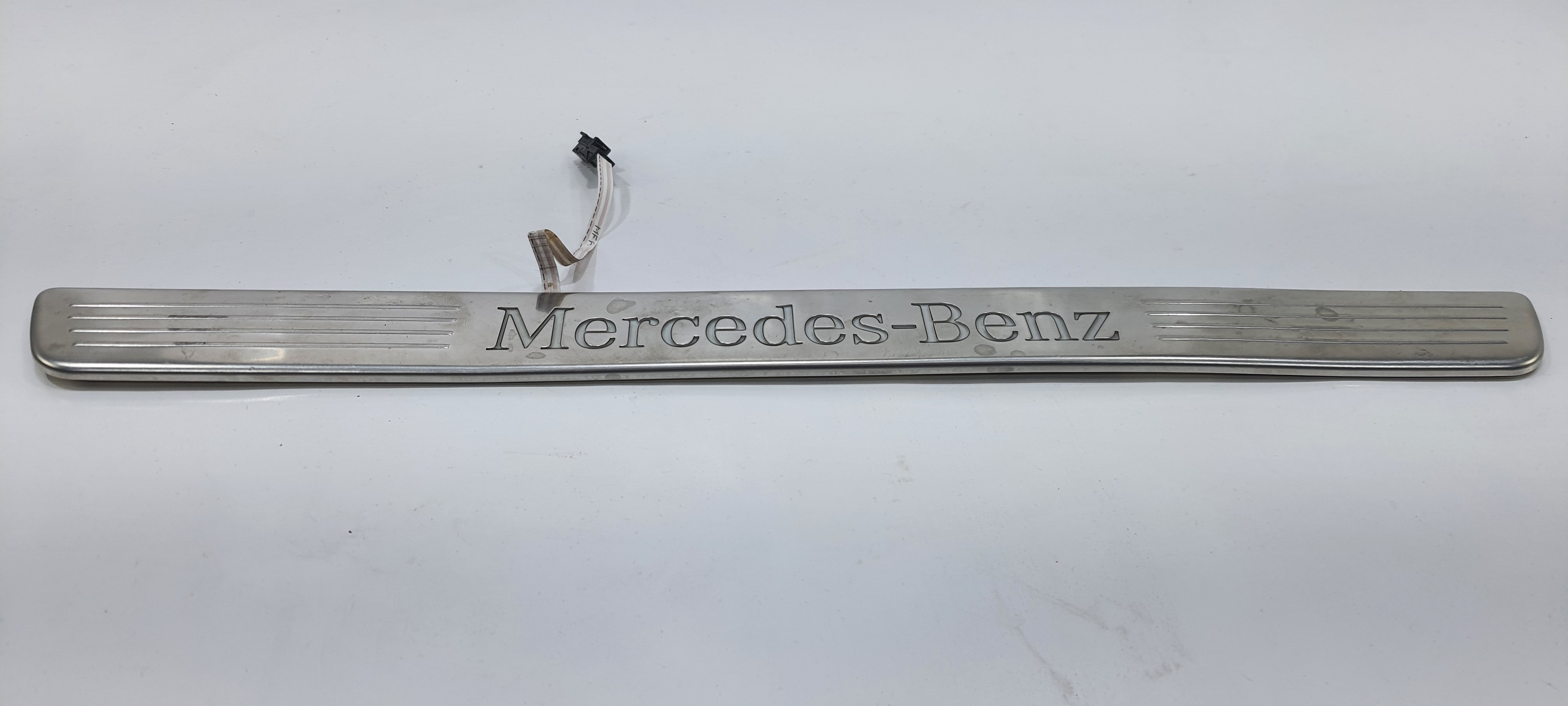 Soleira lado esquerdo  Mercedes-Benz Gla200 1.6 2018 v2268 2