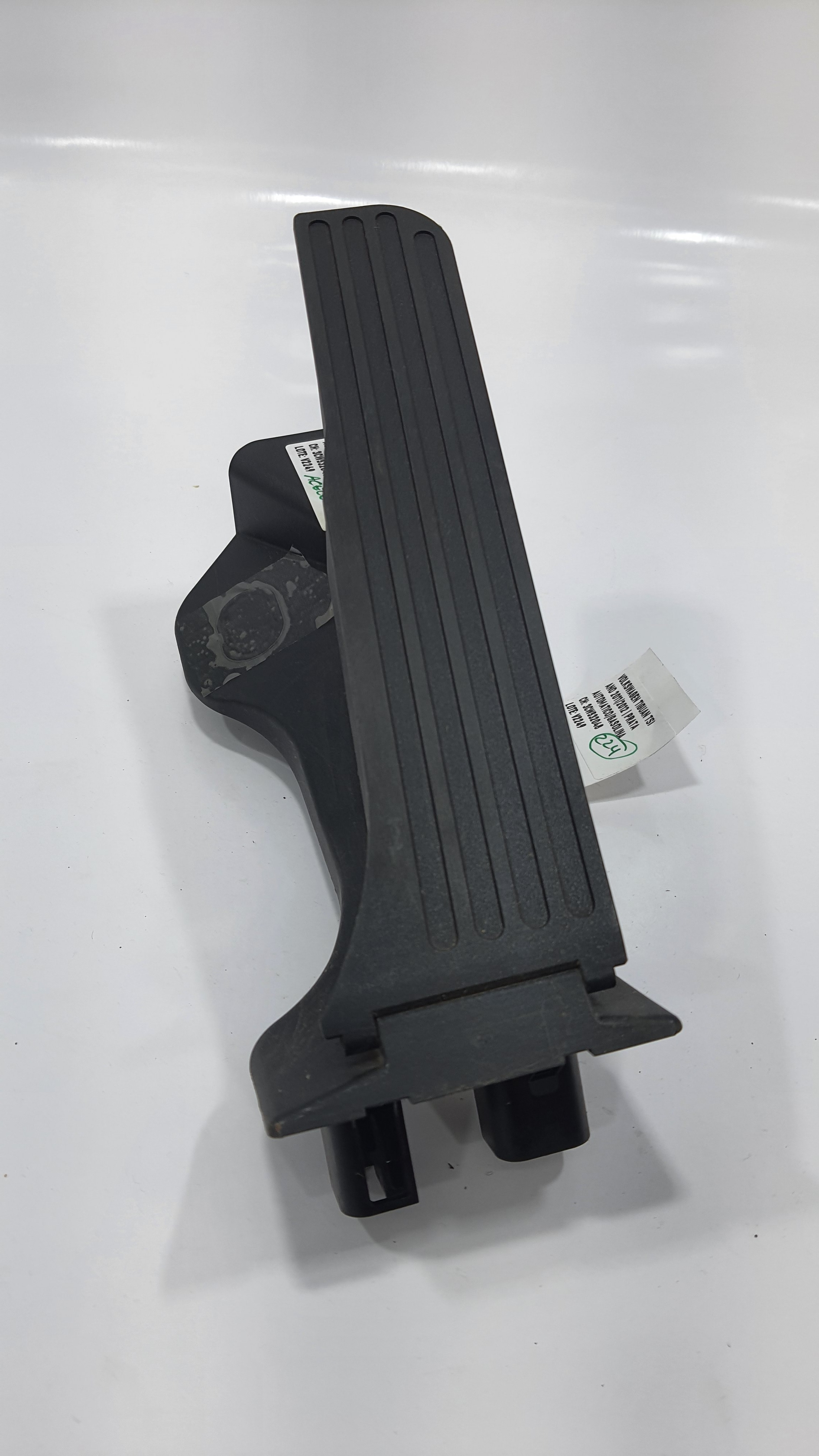Pedal Acelerador Volkswagen Tiguan 2012 V2249 4