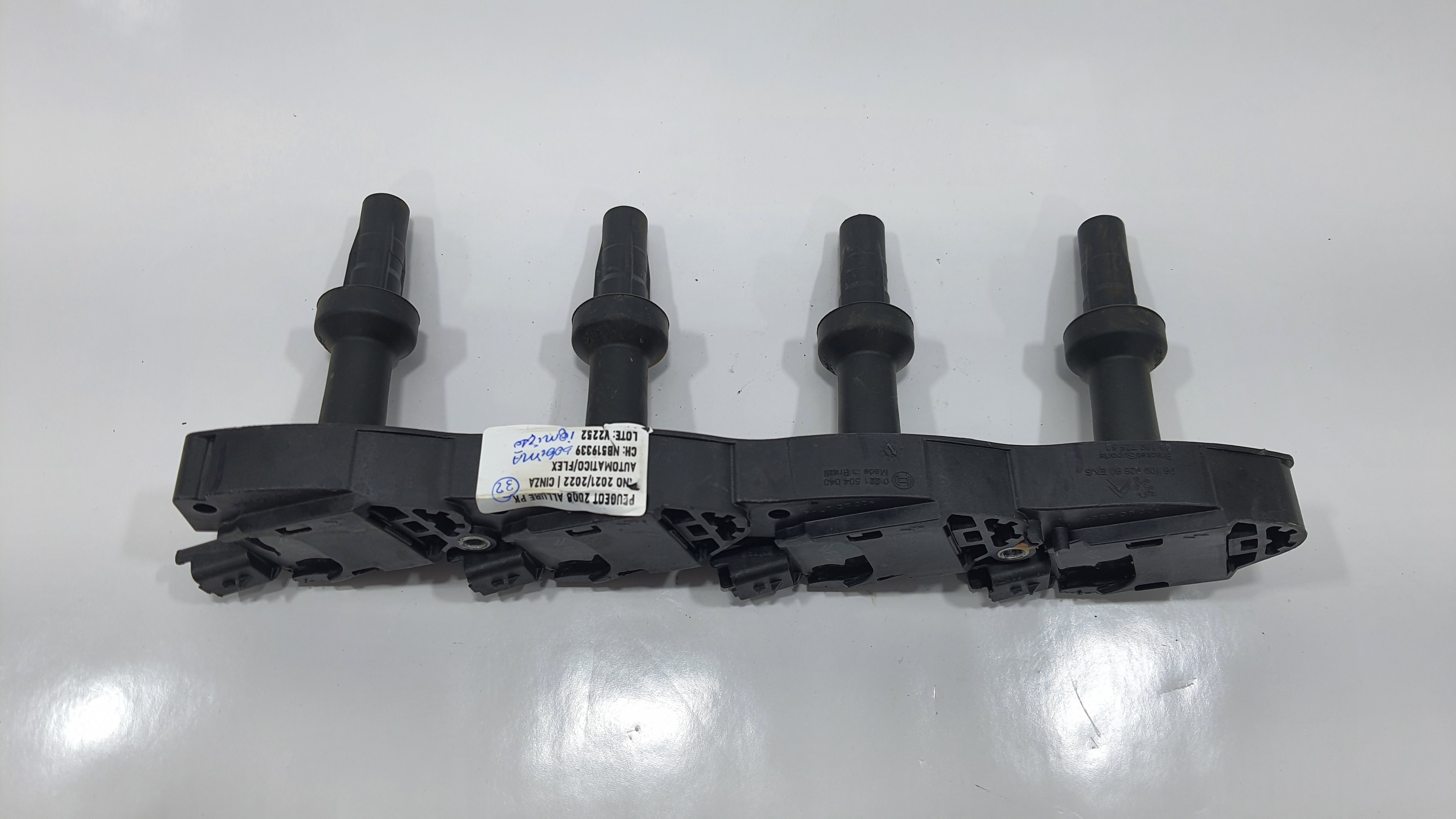 Bobina Ignição Peugeot 2008 1.6 16v 2022 V2252 3