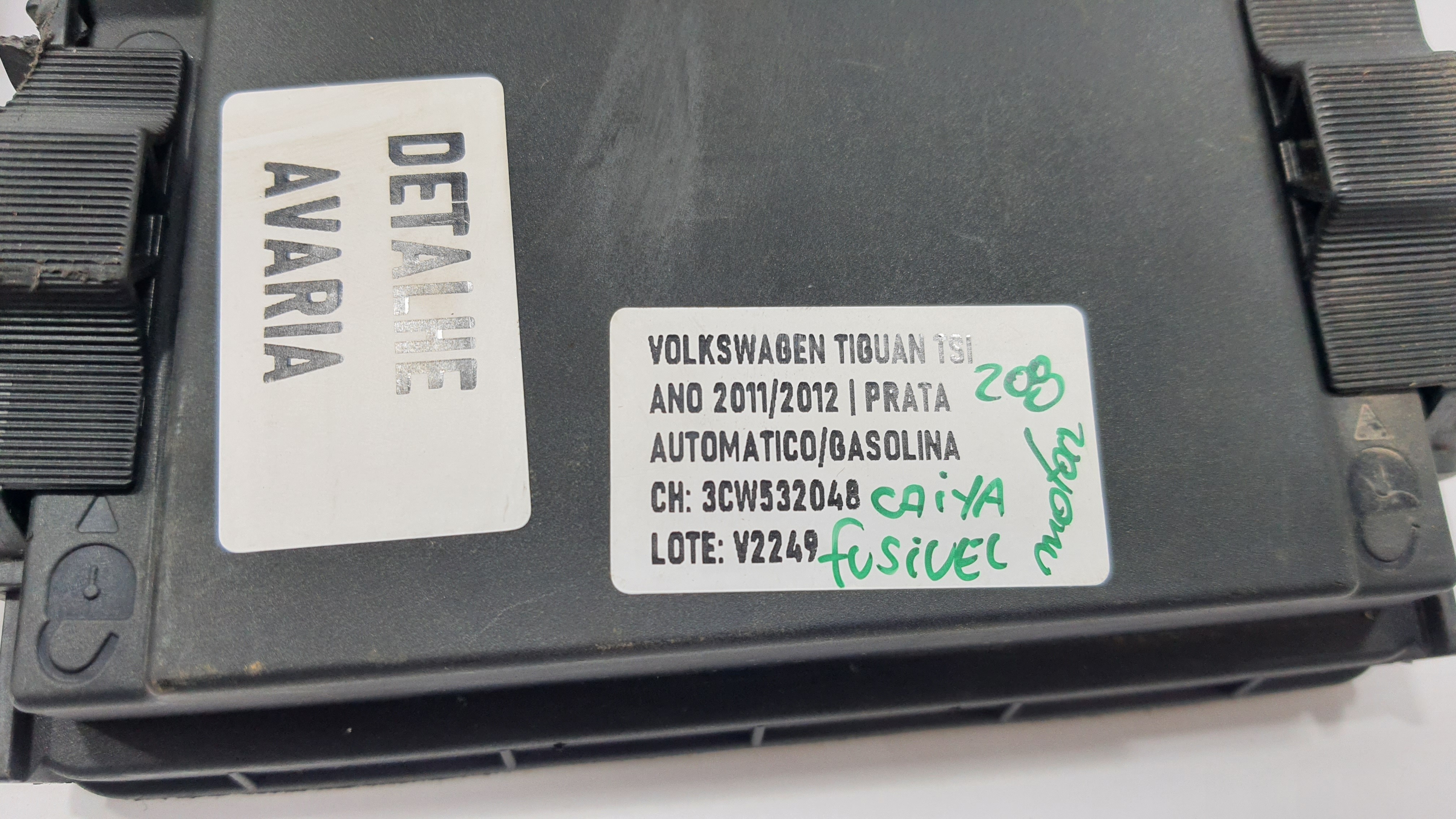 Caixa Fusivel Detalhe Volkswagen Tiguan 2012 V2249 6