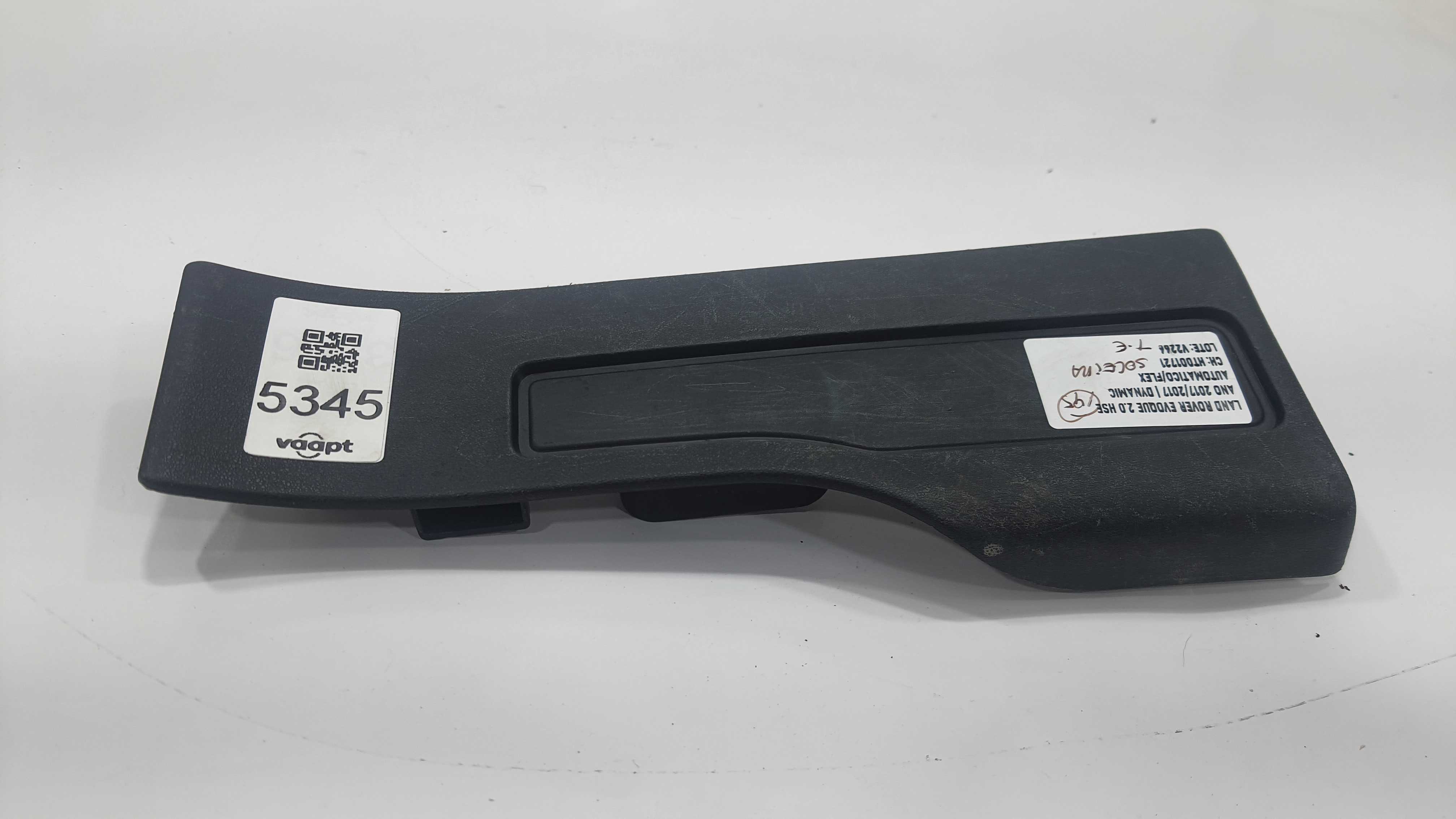 Soleira Traseira Esquerda Land Rover Evoque 2.0 Hse 17 V2266 Preta 3