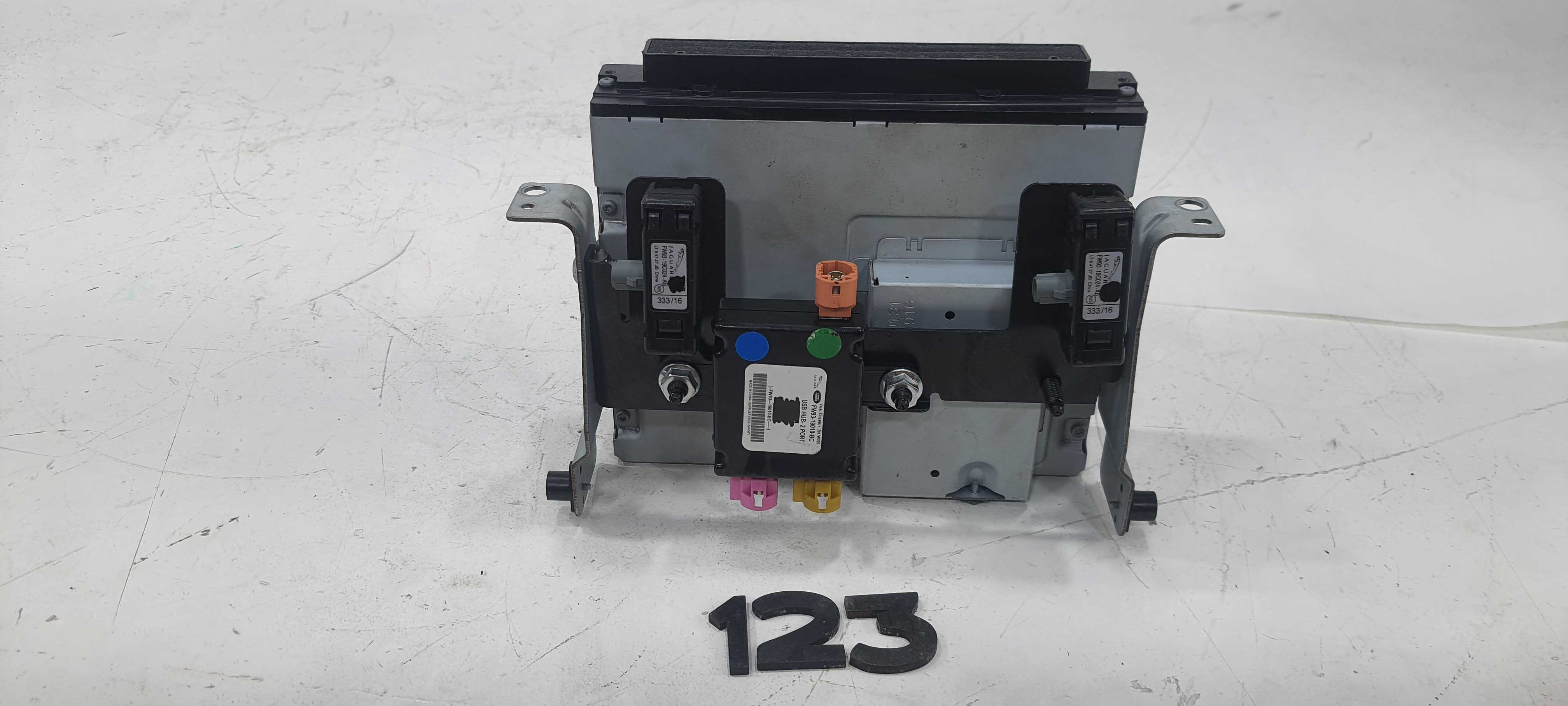 Radio Cd Multimidia Land Rover Evoque 2.0 Hse 2017 V2266 4
