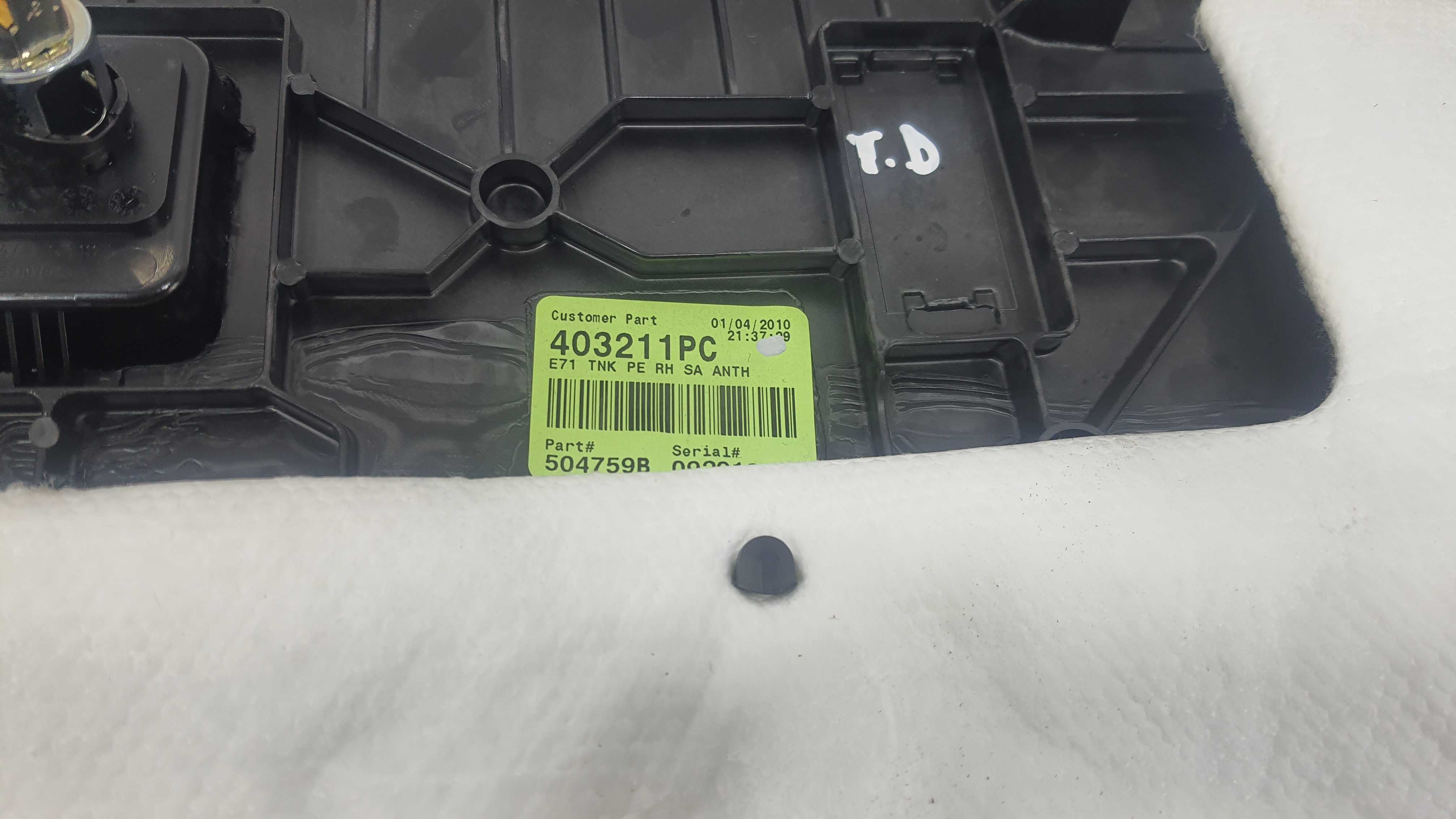Forro Direito Porta Malas Bmw X6 Xdrive 4.4 2010 V2276 2