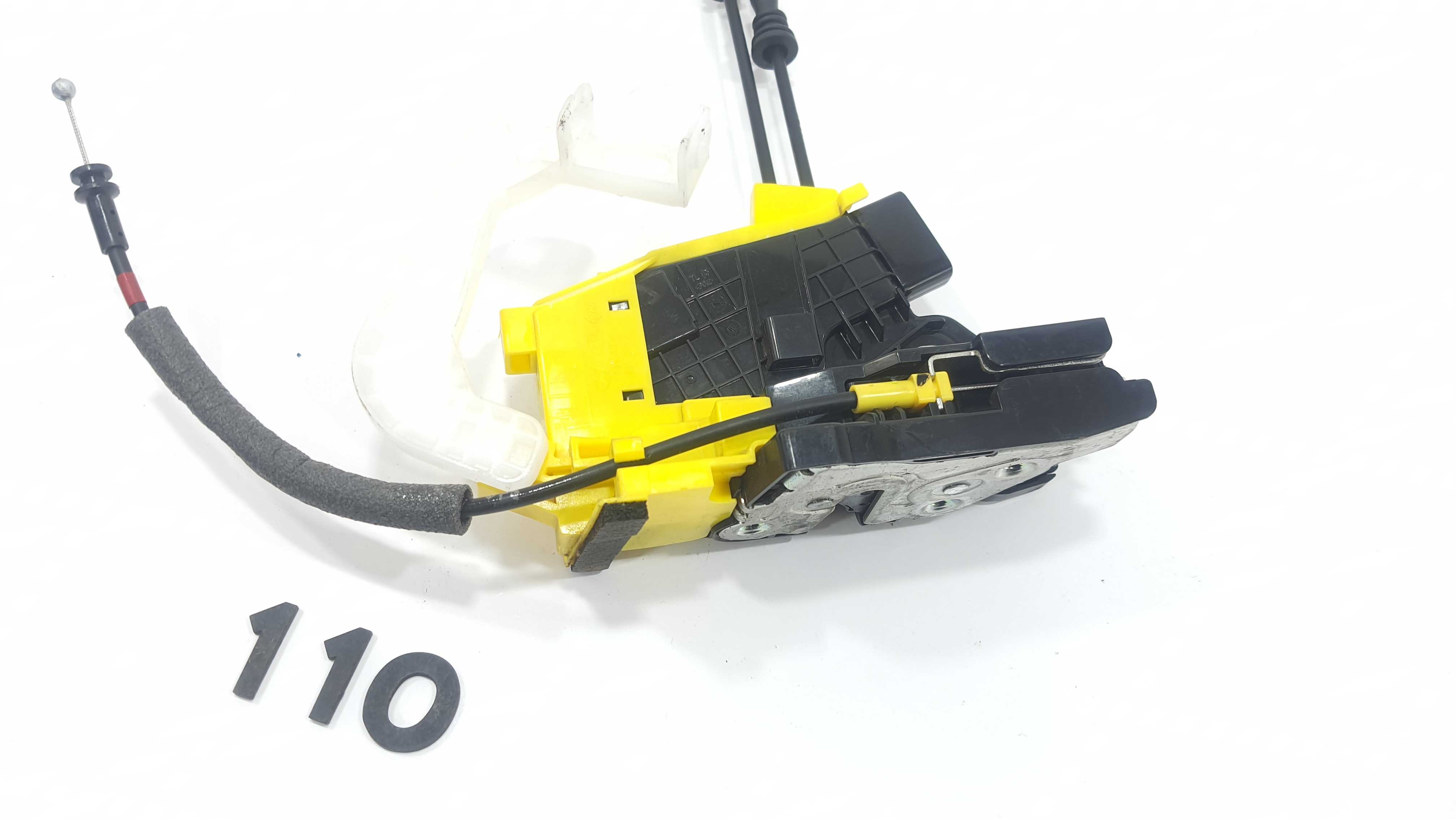 Fechadura Traseiro Direito Peugeot 2008 1.6 16v 2022 V2252 4