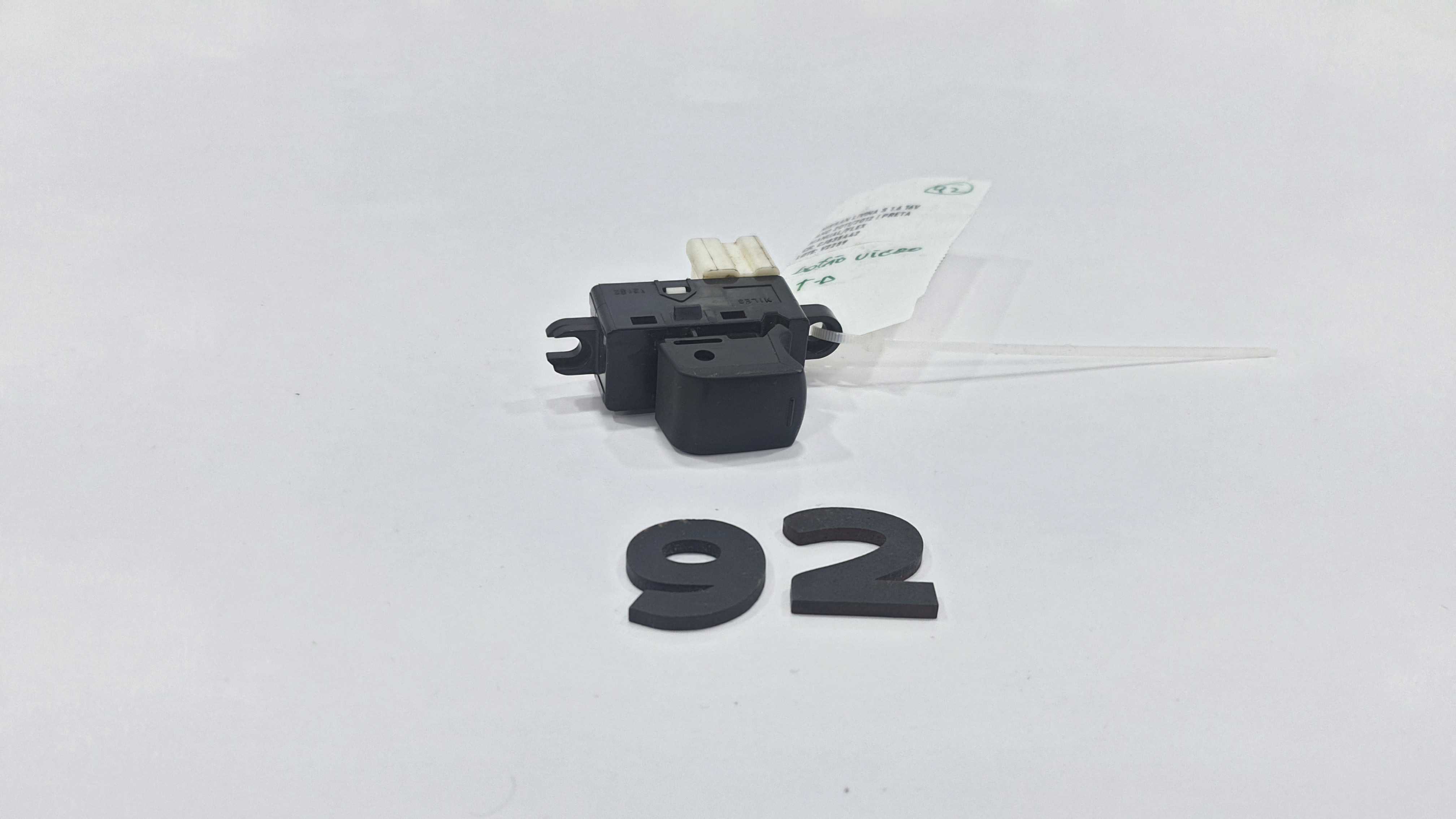 Botão Vidro Traseiro Direito Nissan Livina Ano 2012 V2259 2