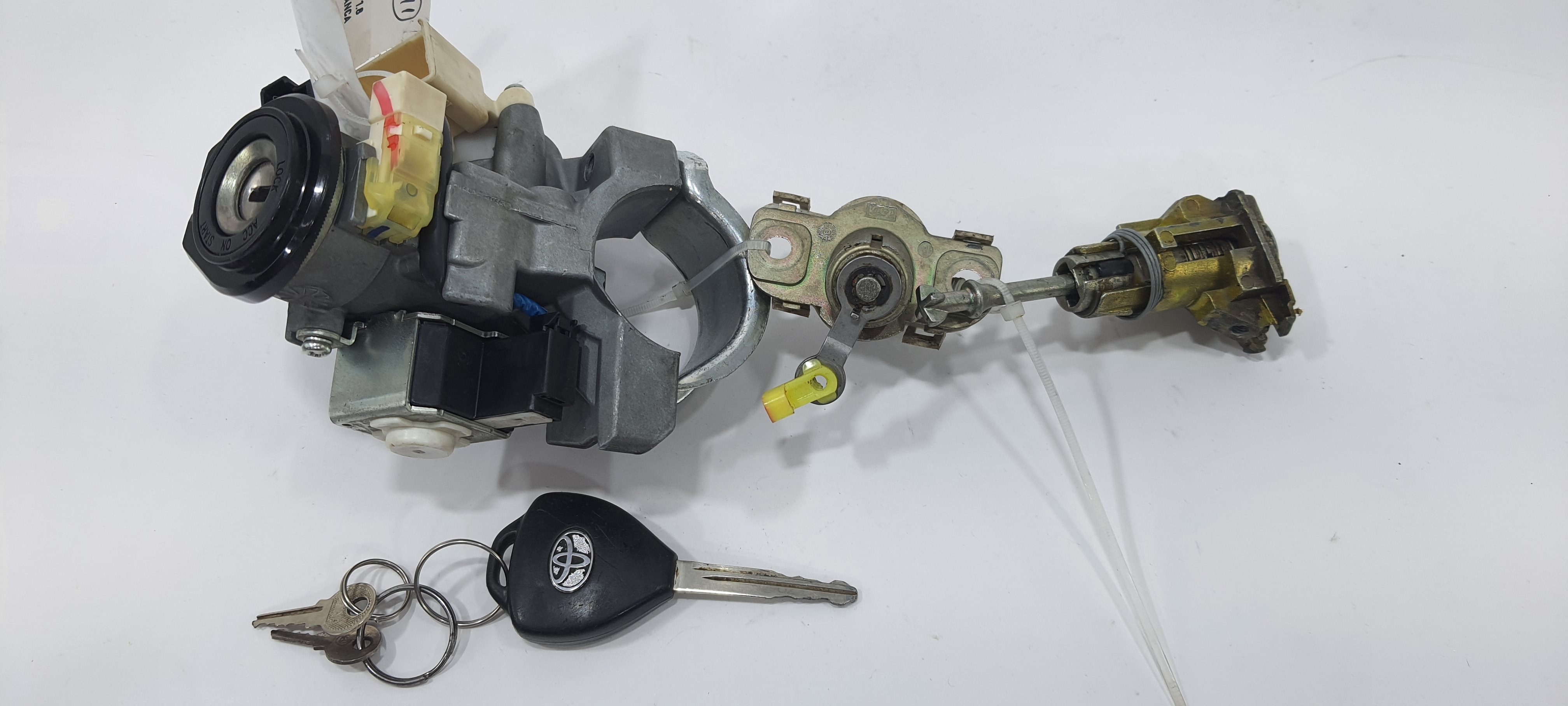 Kit Cilindro Com Chave Ignição Corolla Xli 1.8 2012 V2273 3