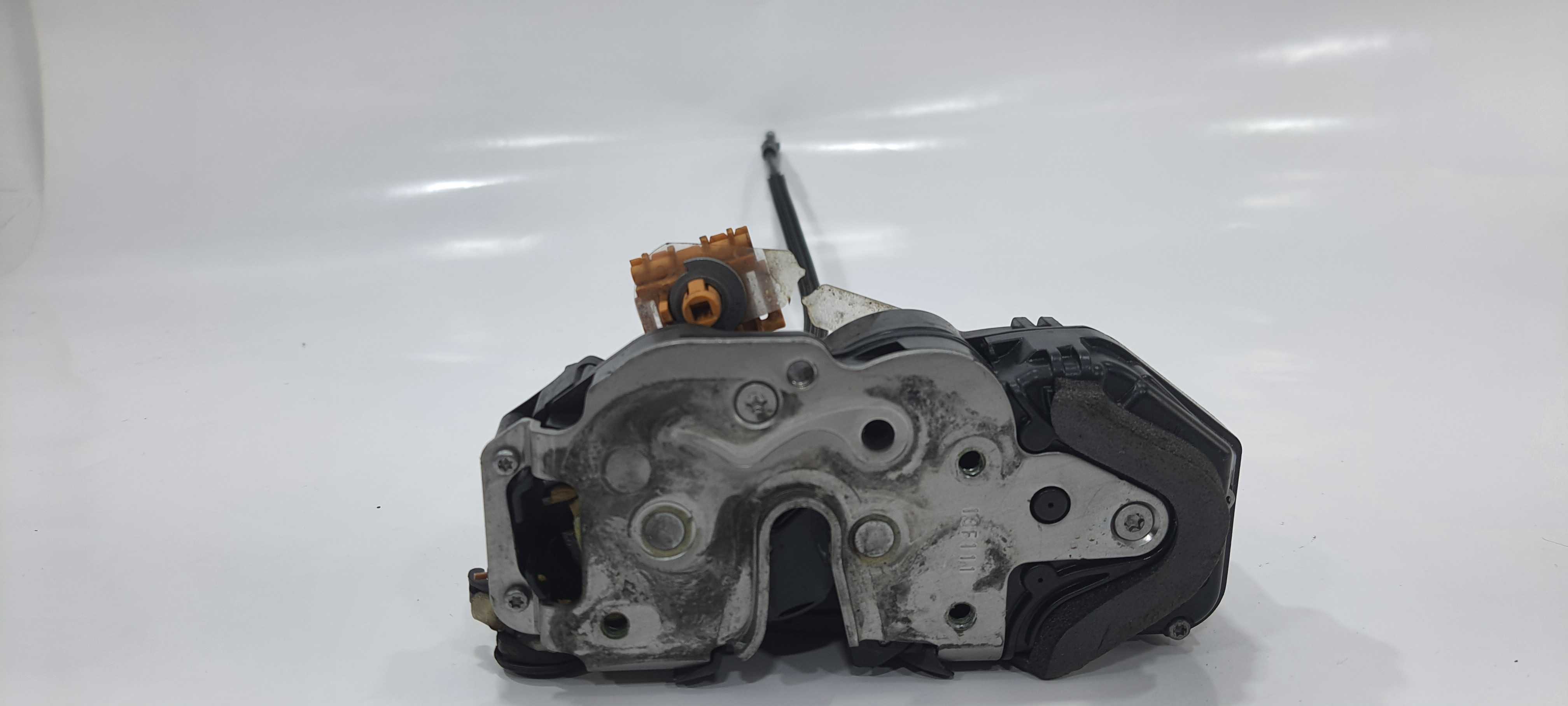 Fechadura Traseira Esquerda Chevrolet Tracker 2014 V2270 2